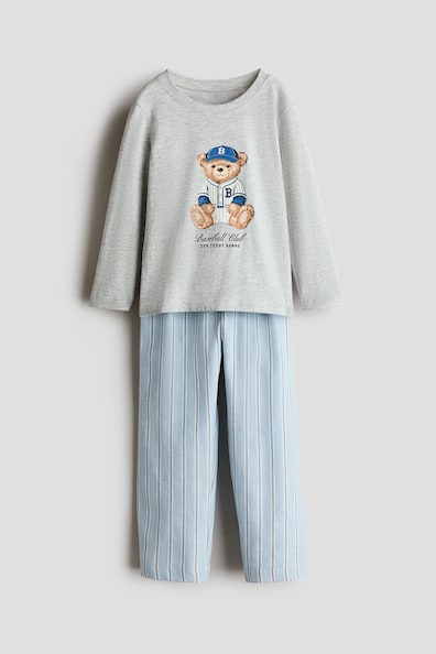 パジャマ