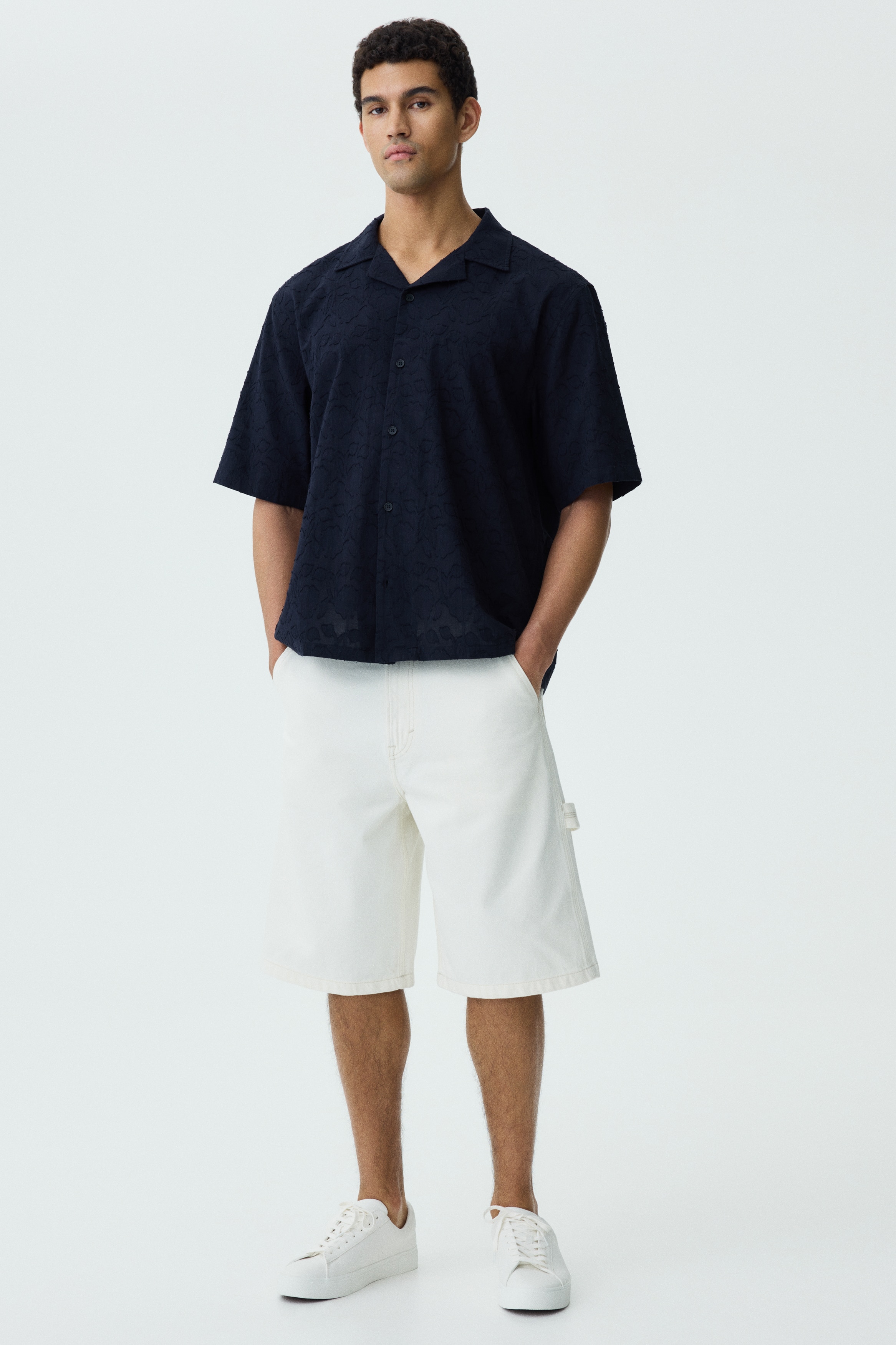 Relaxed-Fit Textured Resort Shirt by H&M