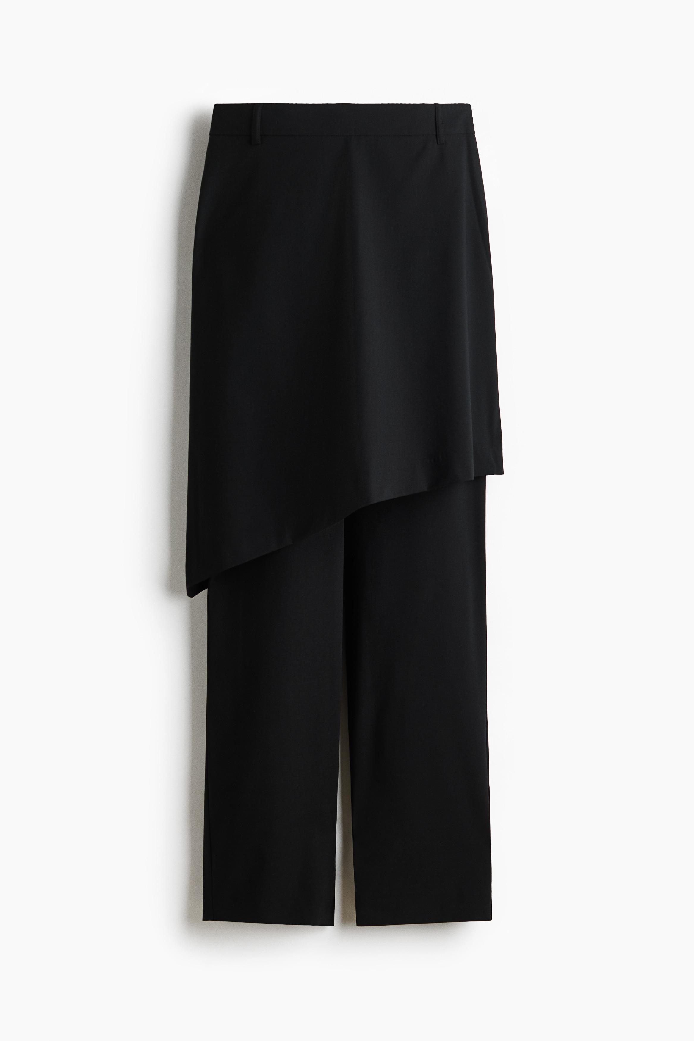 Skirt-layered straight trousersModel