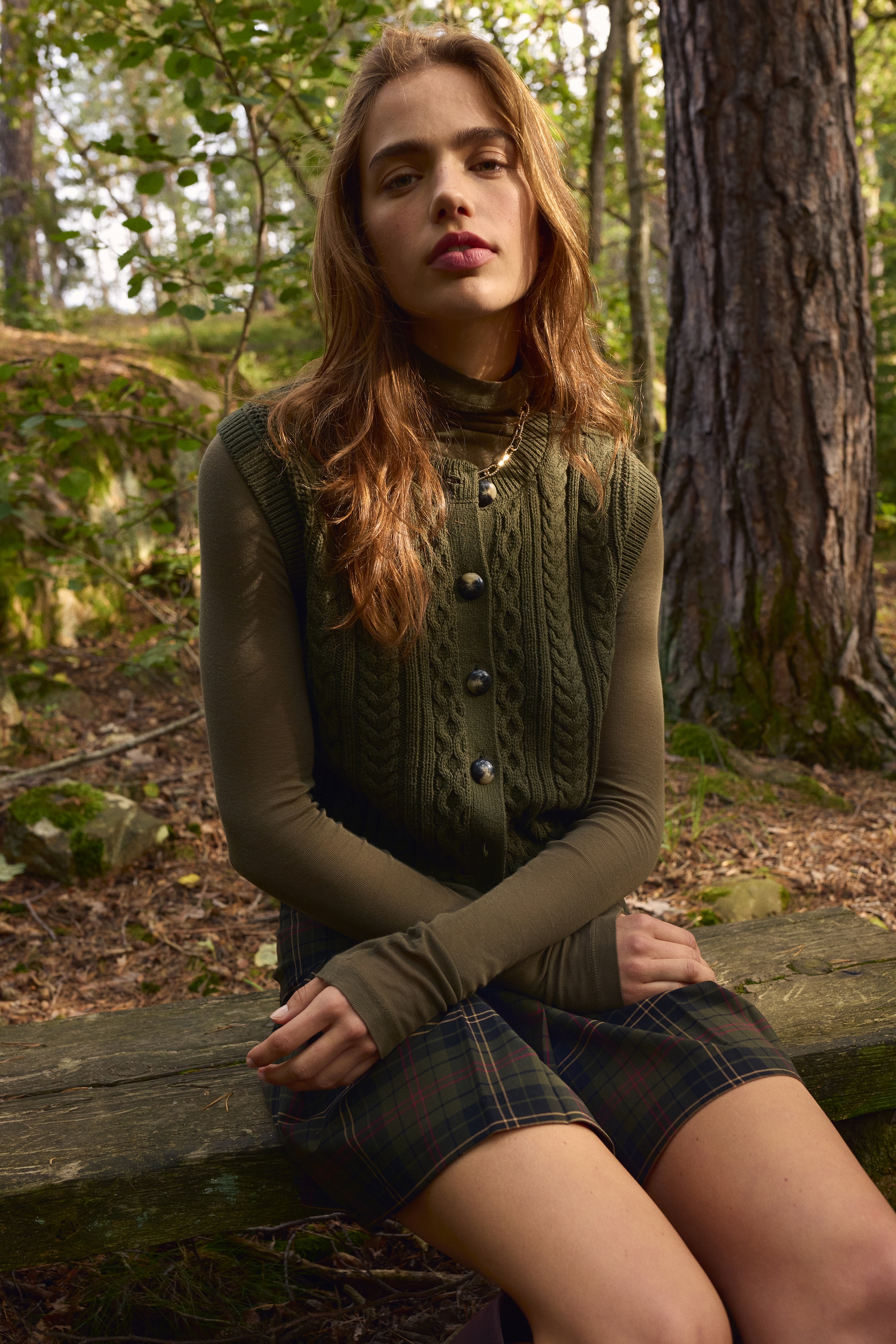 Cable-knit waistcoat - Dark khaki green