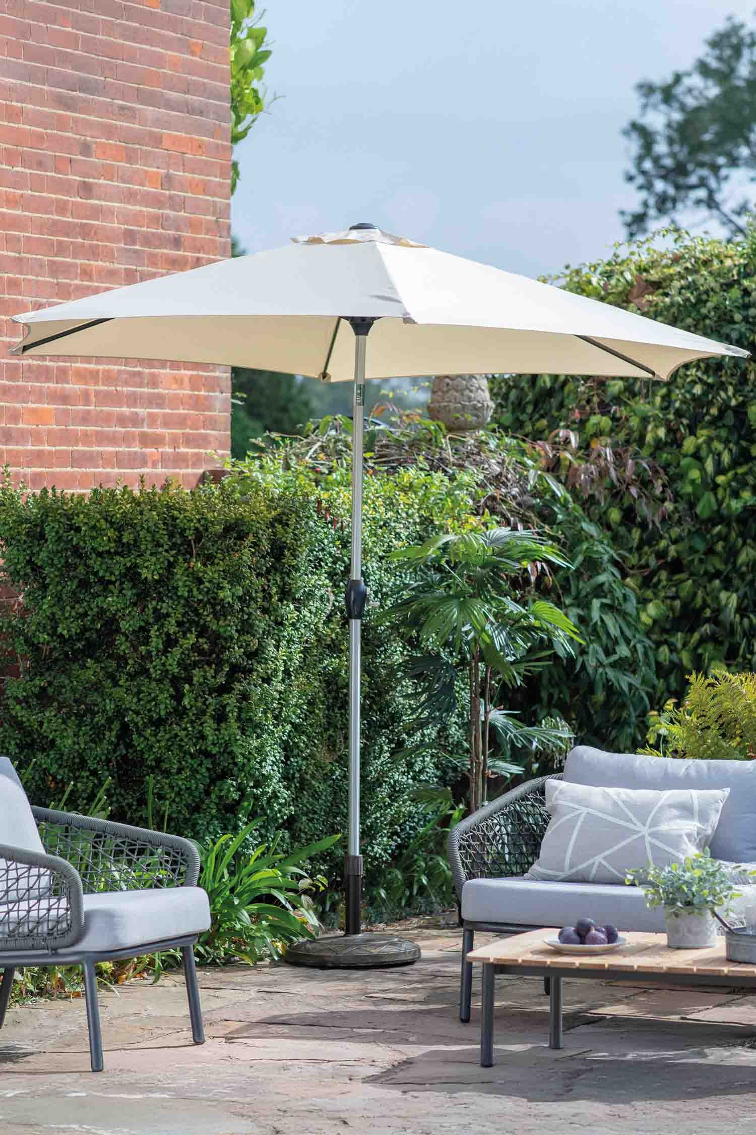 Vazzano 2.7m Parasol - Cream