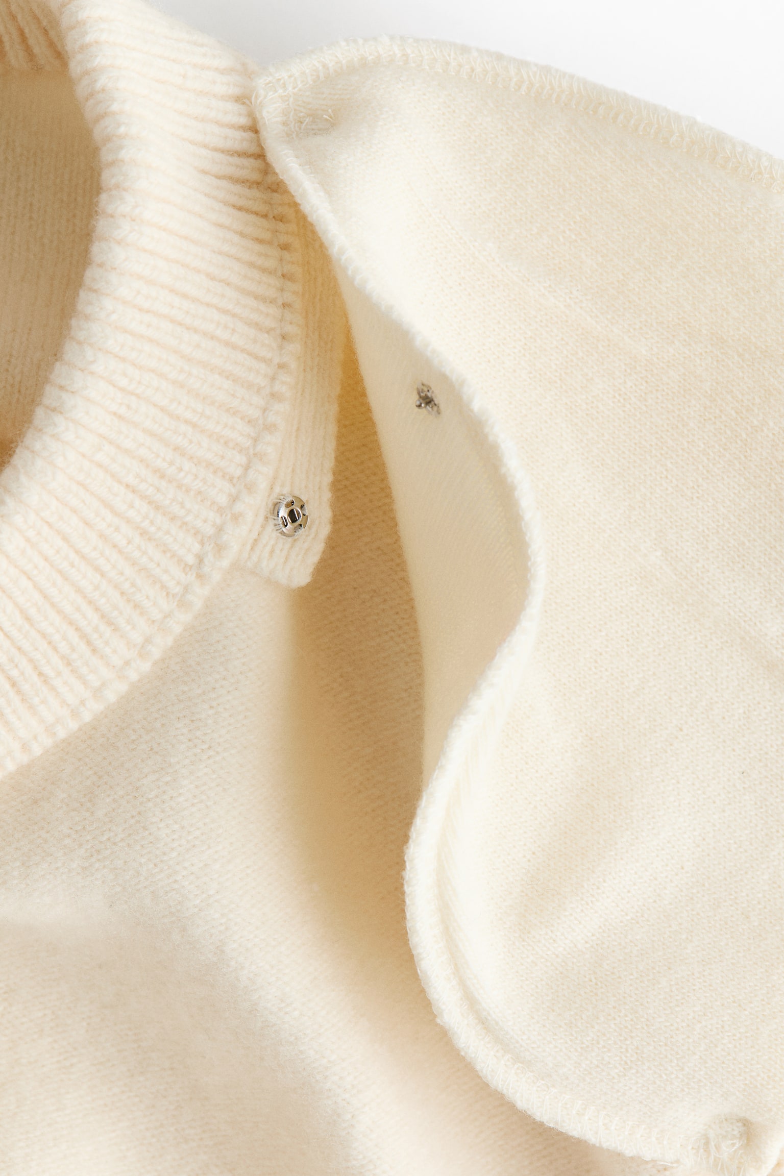 Женский свитер H&M Wool-Blend Sweater with Shoulder Pads, цвет: Светлый бежевый — фото 7