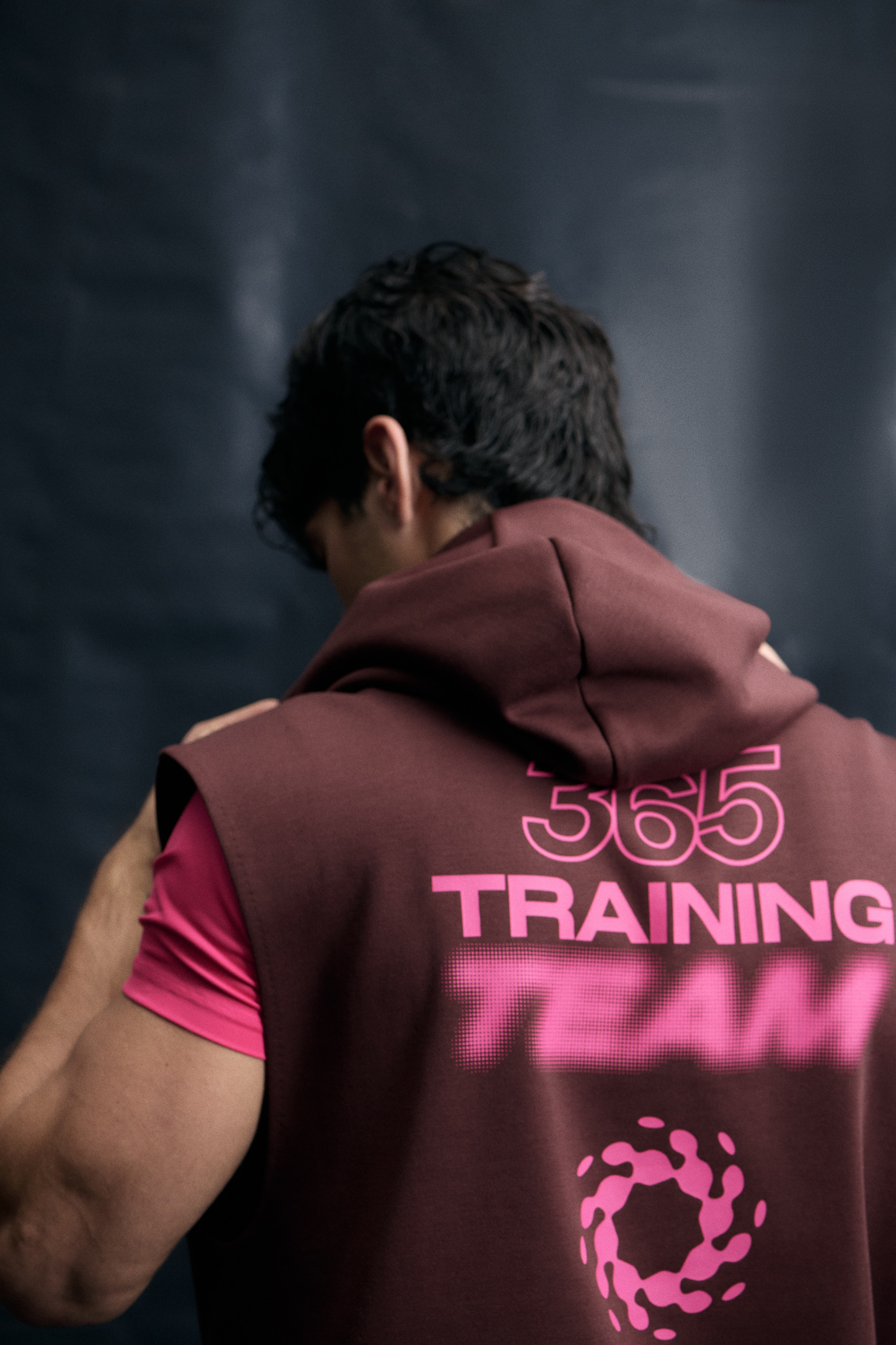 ノースリーブ スポーツフーデッドトップス DryMove™ - バーガンディ／365 Training Team/グレーメランジ