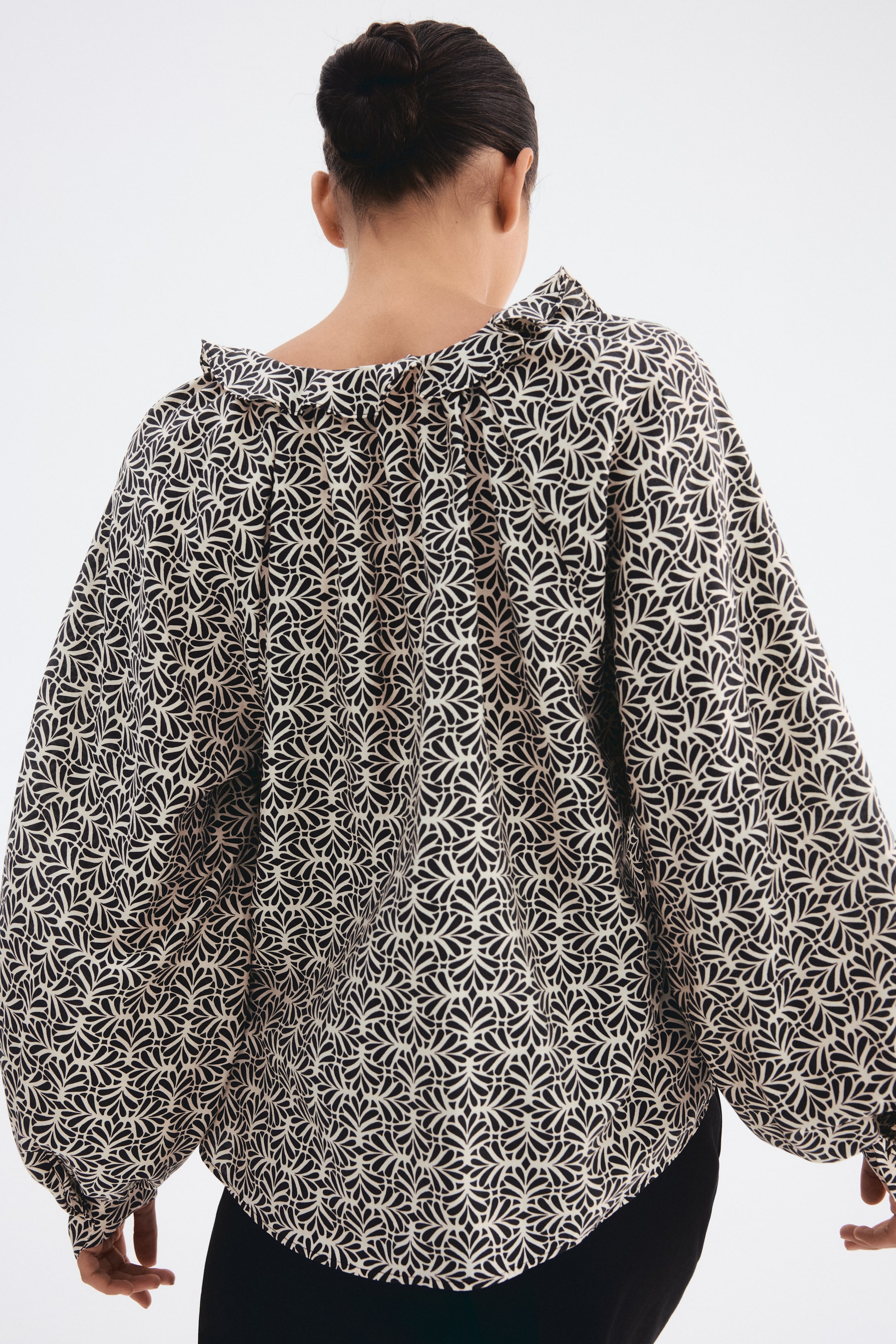 View larger image: Frill-collar blouse - Cream/Dark grey patterned - Ladies | H&M IN 4