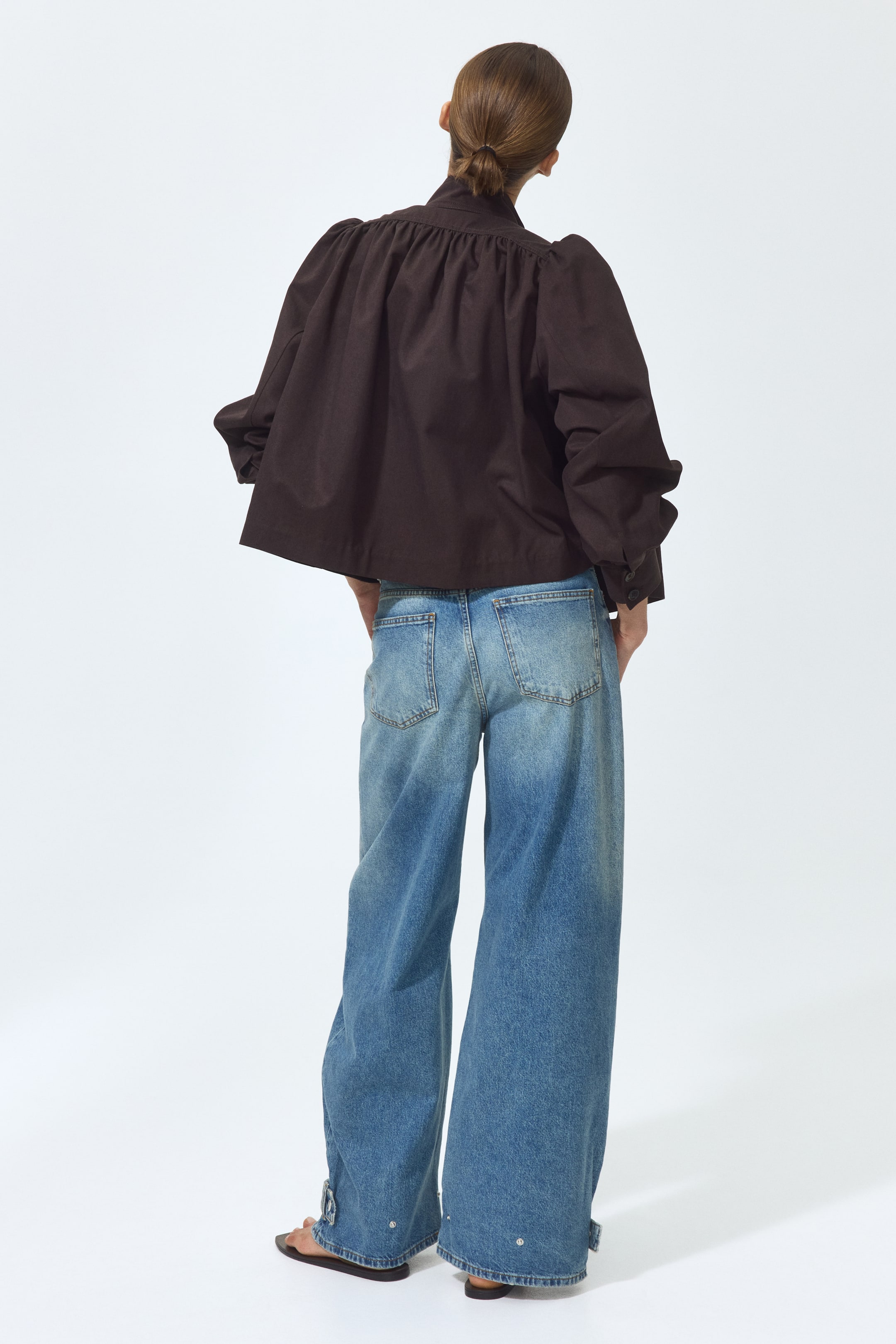 Barrel-Leg High-Waist Jeans
