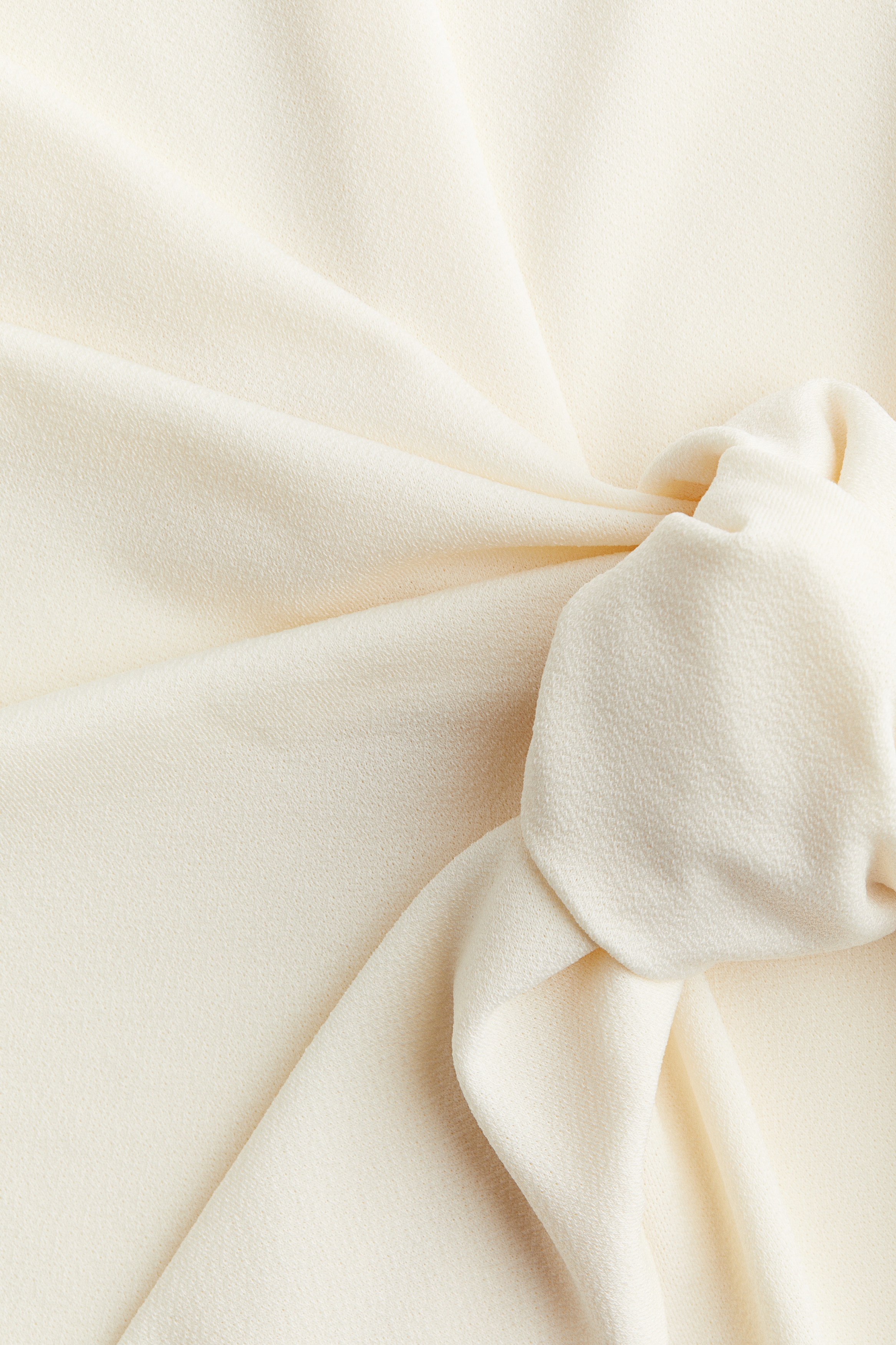 Tie-detail top
