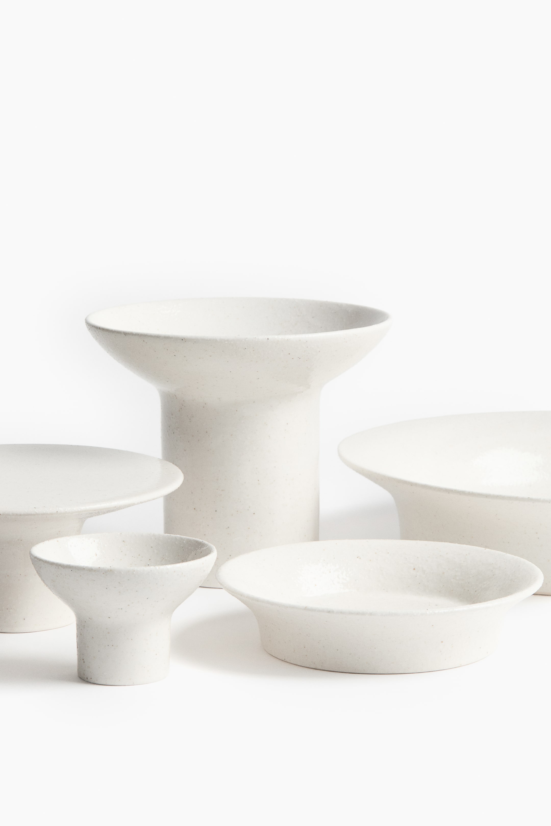 View larger image: Footed Serving Bowl - White | H&M US 2