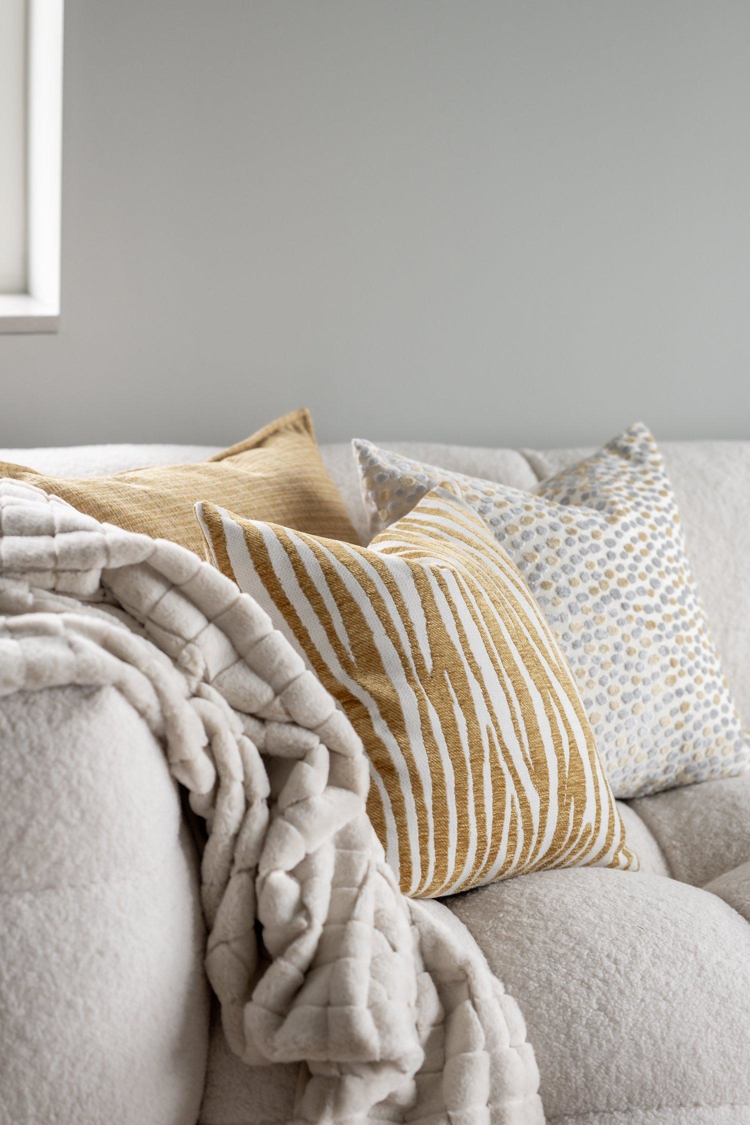 Coussin Marty - Jaune Chaud/Vert Mousse/Gris Foncé/Bleu-gris