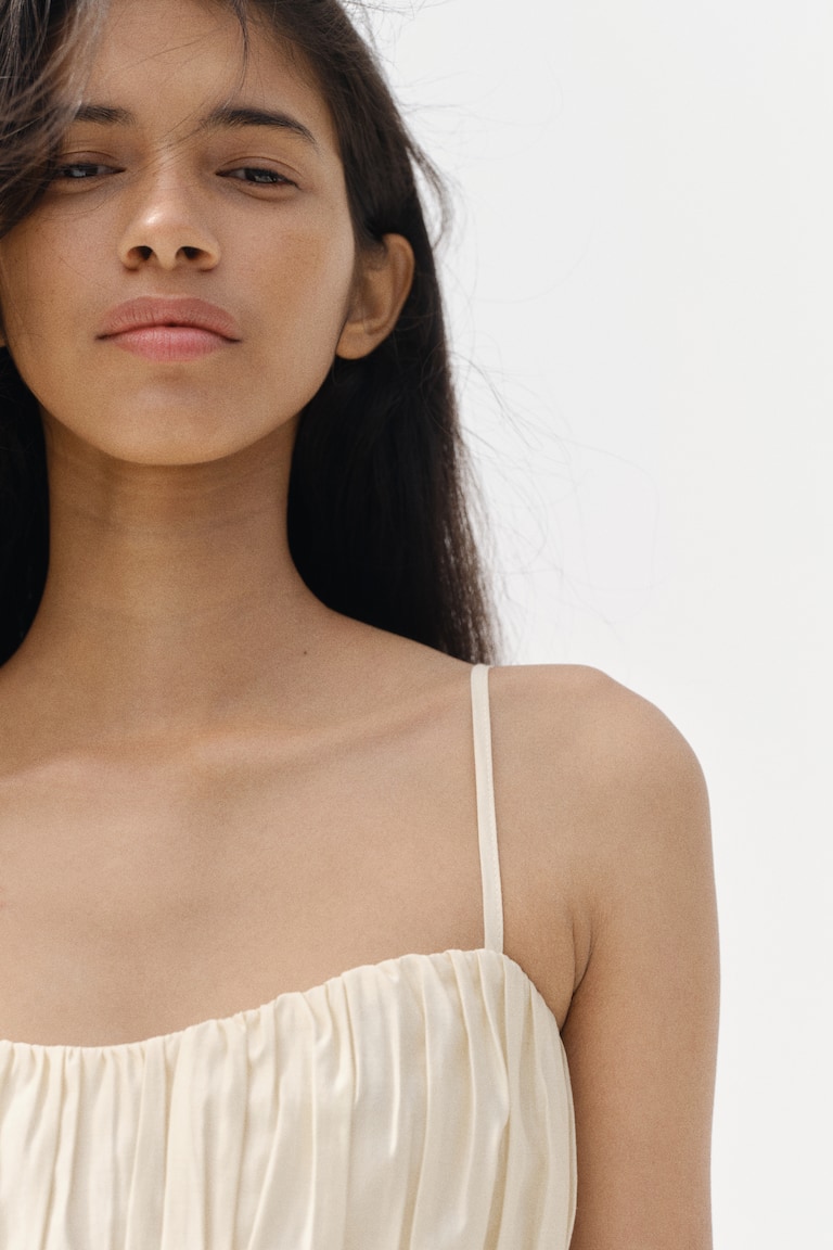 Nabrani krop top