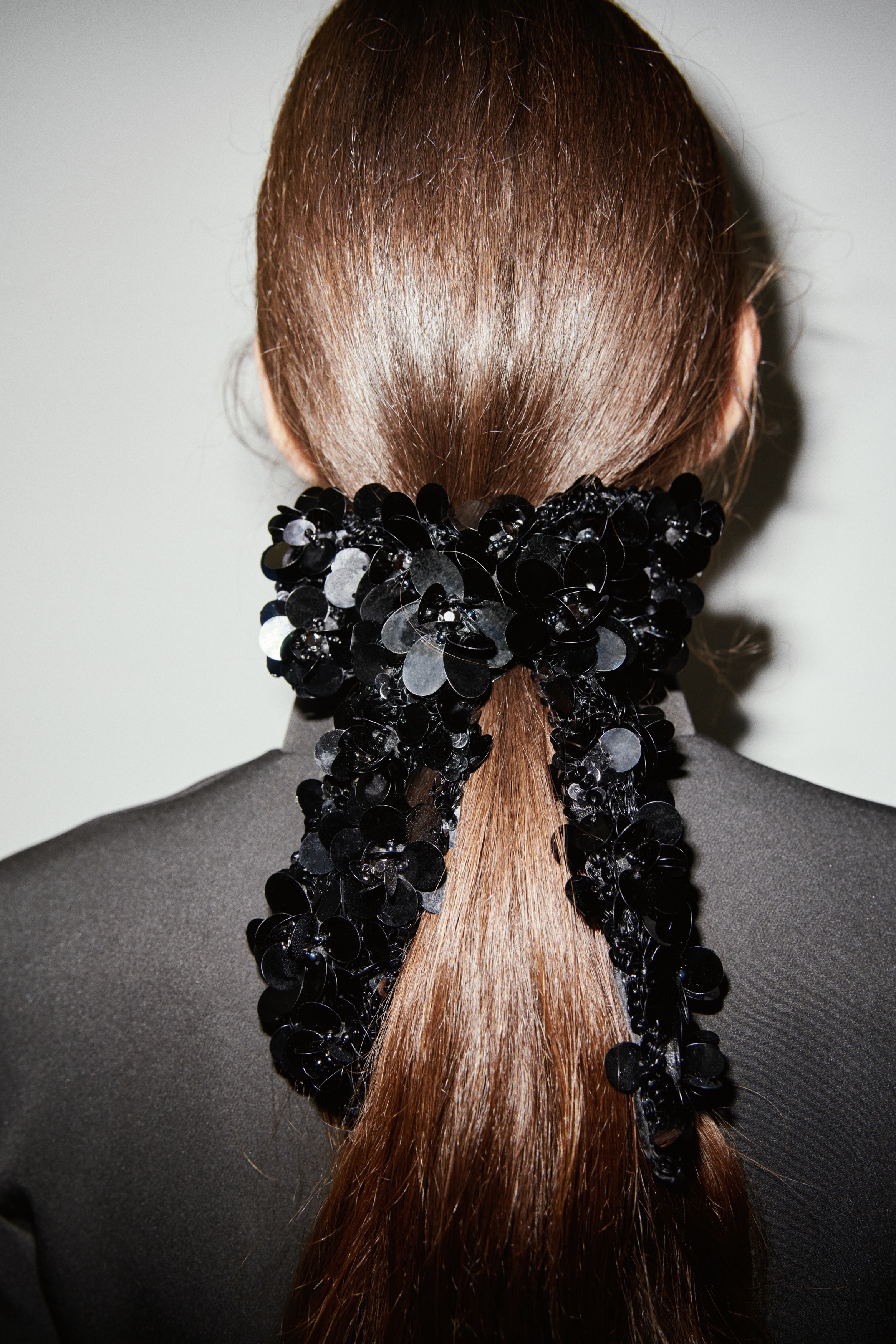 Sequined Bow-Detail Hair Clip