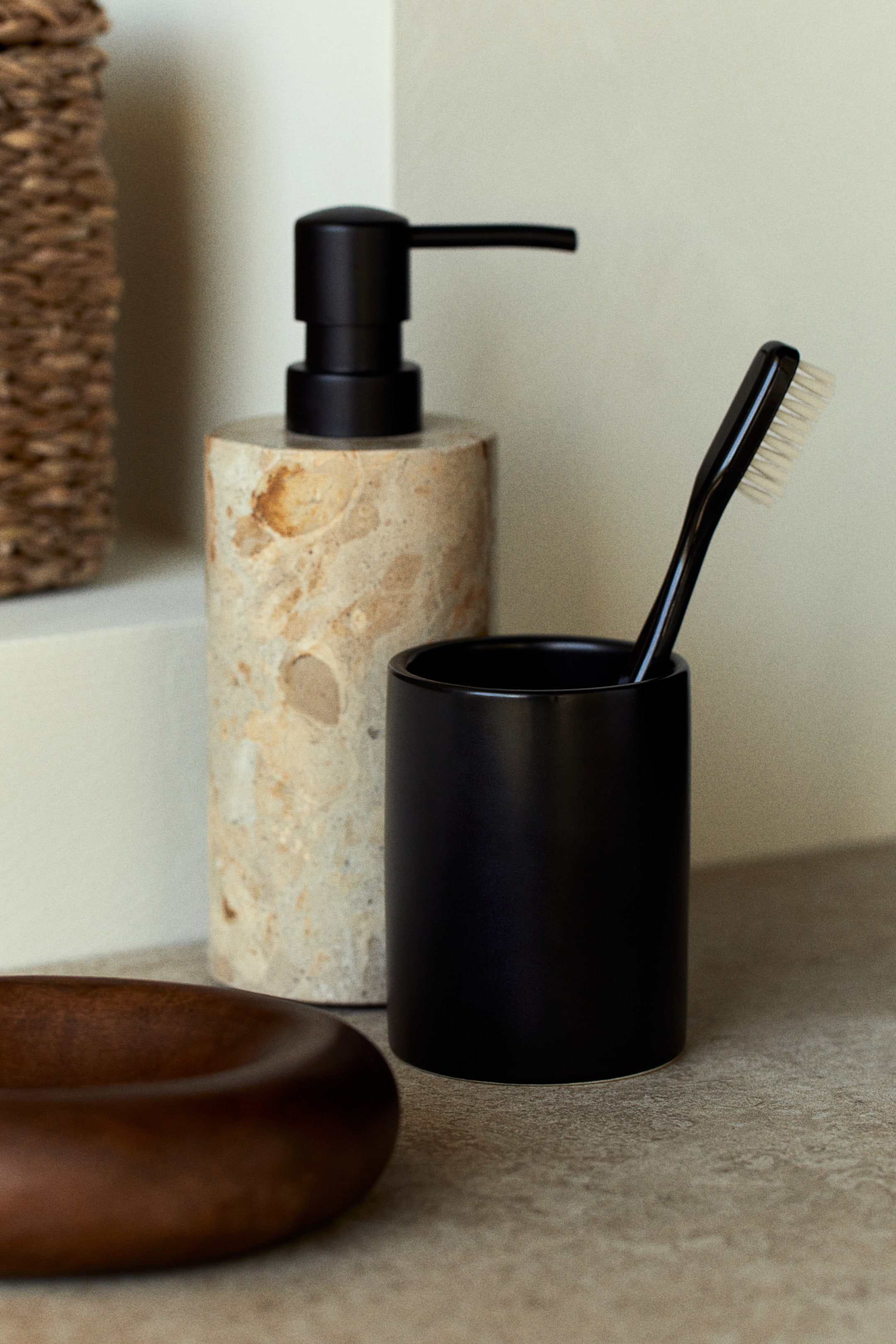 Earthenware Toothbrush Mug