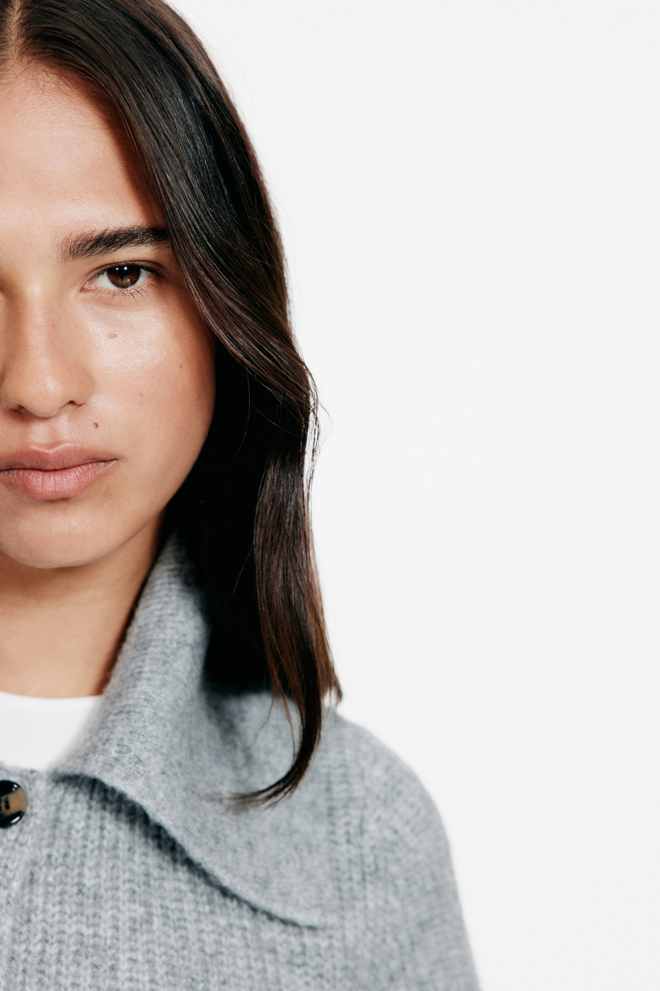 Prikaži veću sliku: Džemper na kopčanje od rebrastog pletiva s kragnom - Svetlosivi lapor - Ladies | H&M RS 2