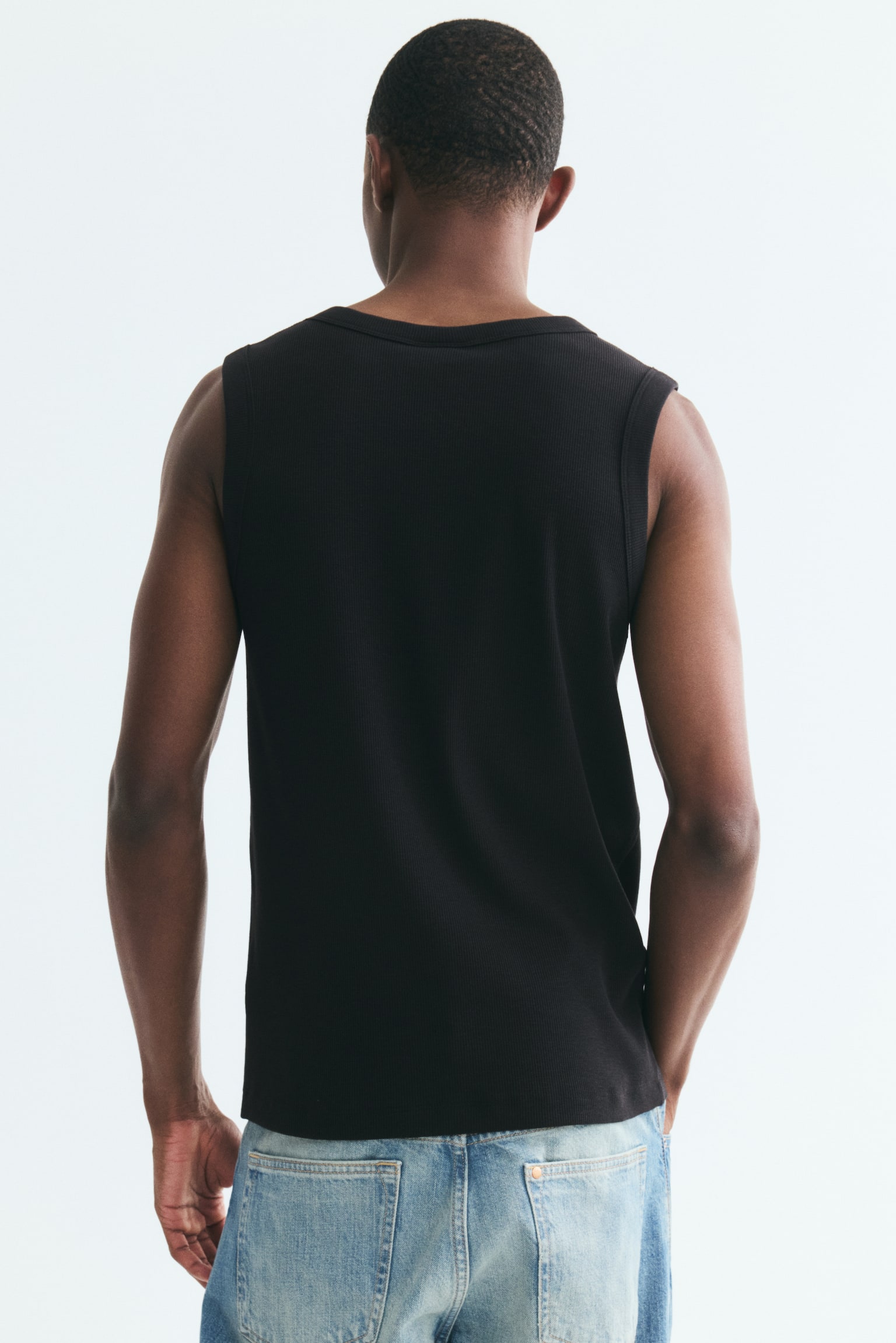 Мужской топ H&M Slim-Fit Ribbed Tank Top, цвет: Чёрный — фото 5