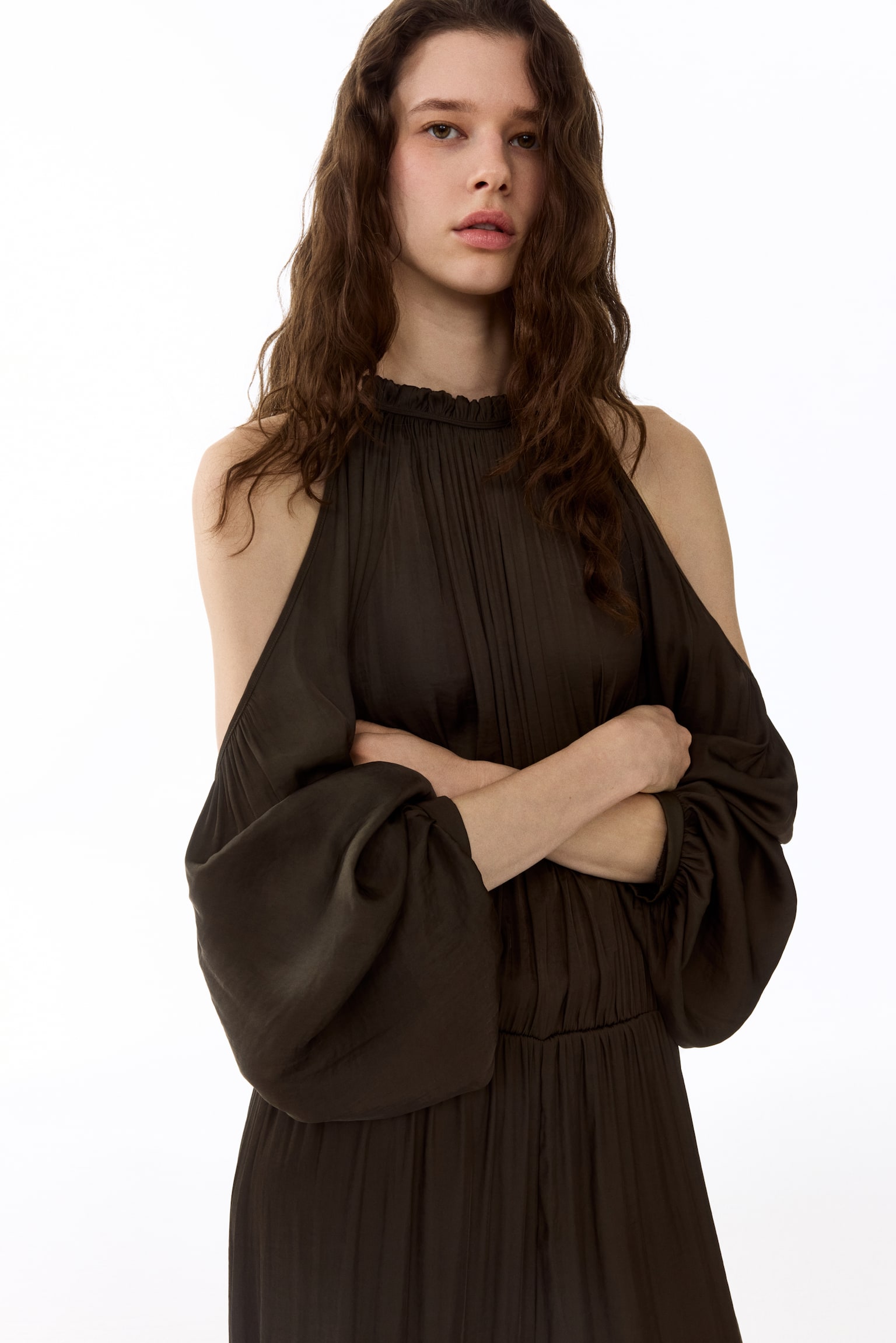 Cold-shoulder satin jumpsuit - Dark khaki green - 4