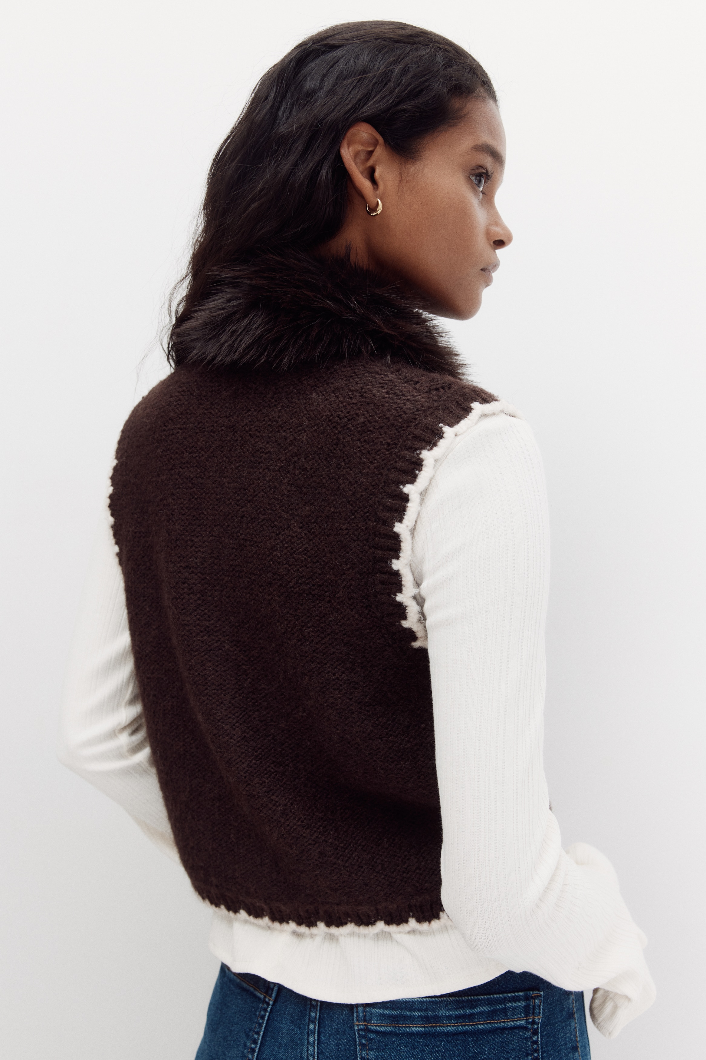 Cable-knit collared waistcoat