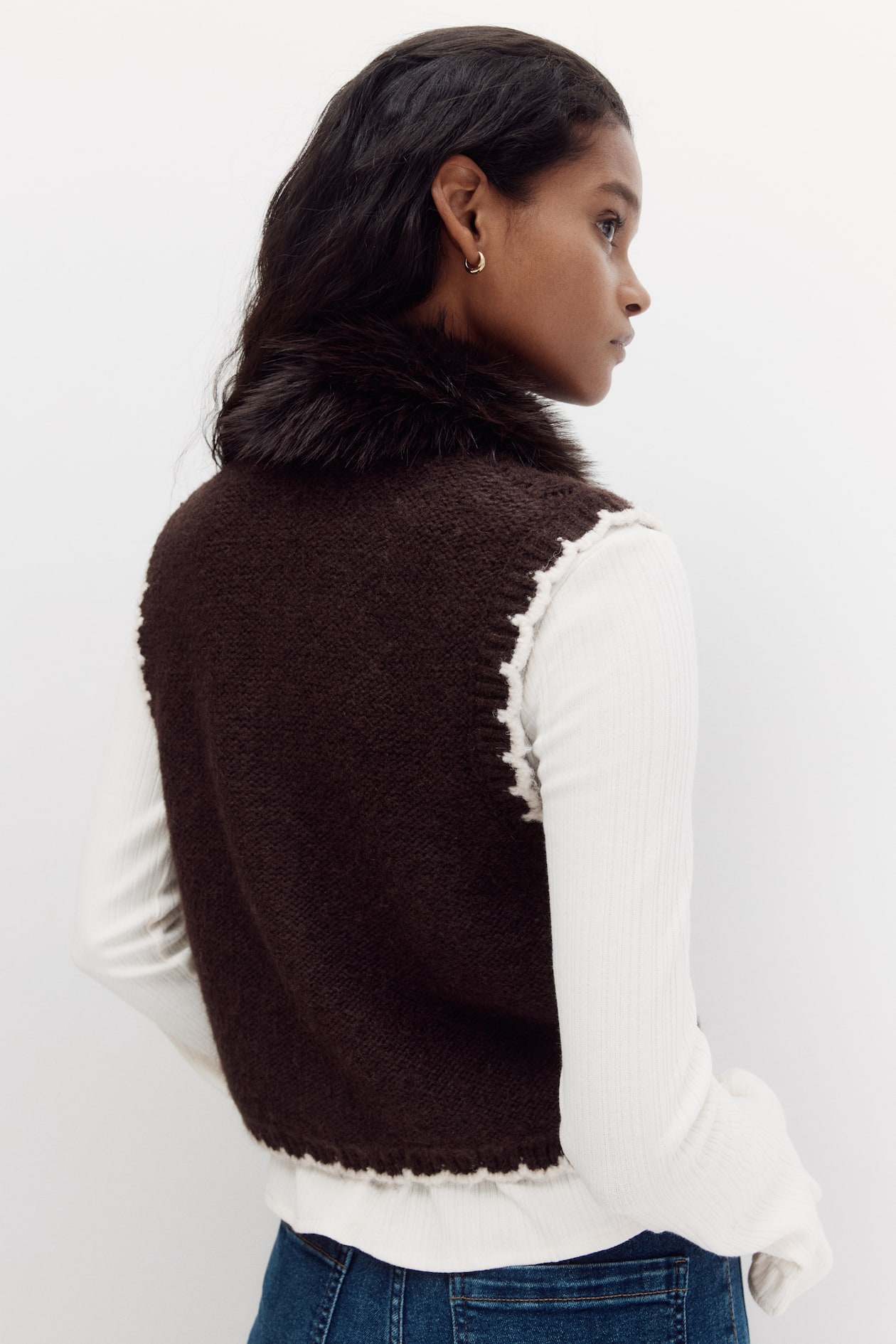 Cable-Knit Vest with Collar - image 2