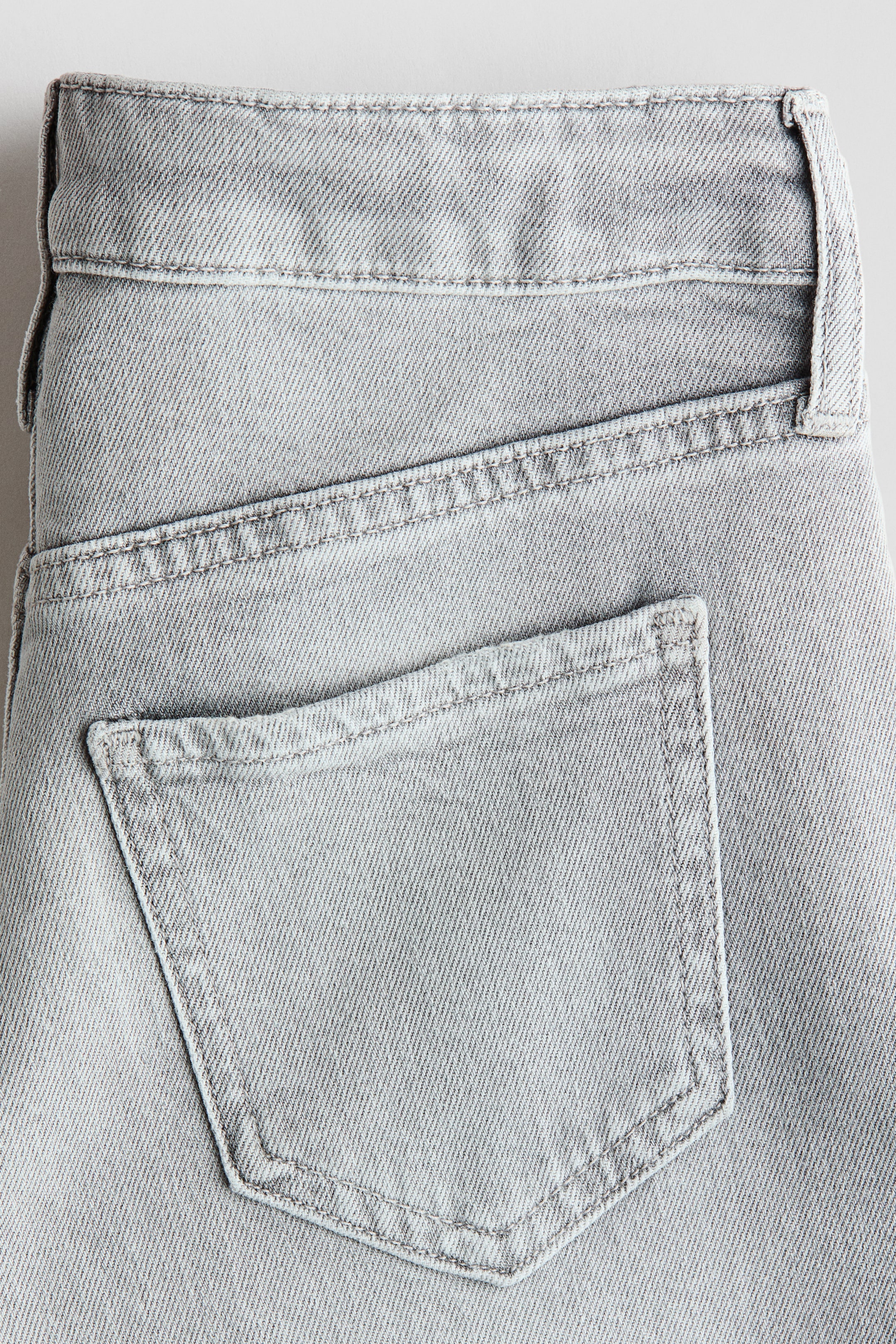 Jean à jambes larges