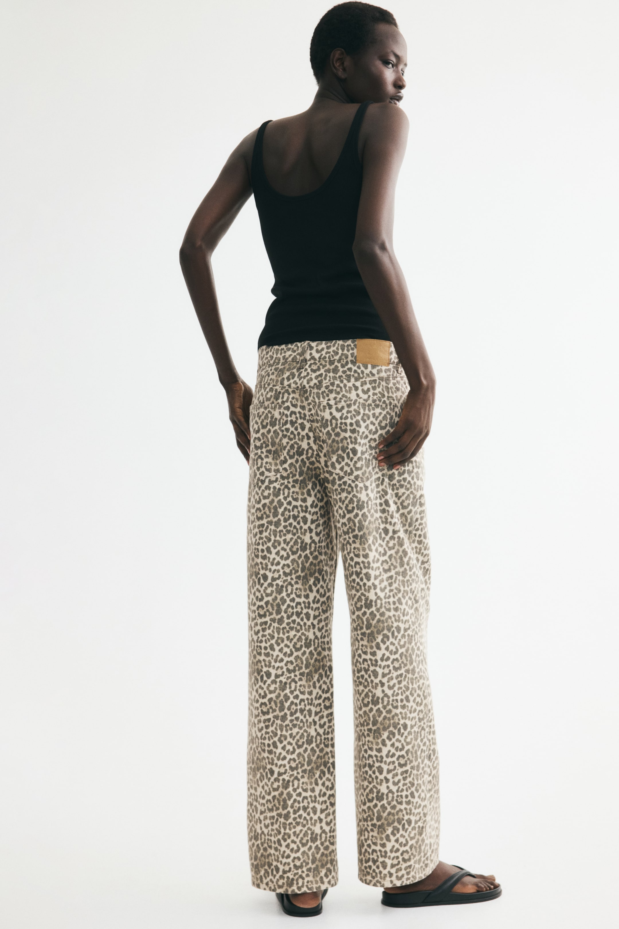 Wide-Leg Regular Waist Jeans