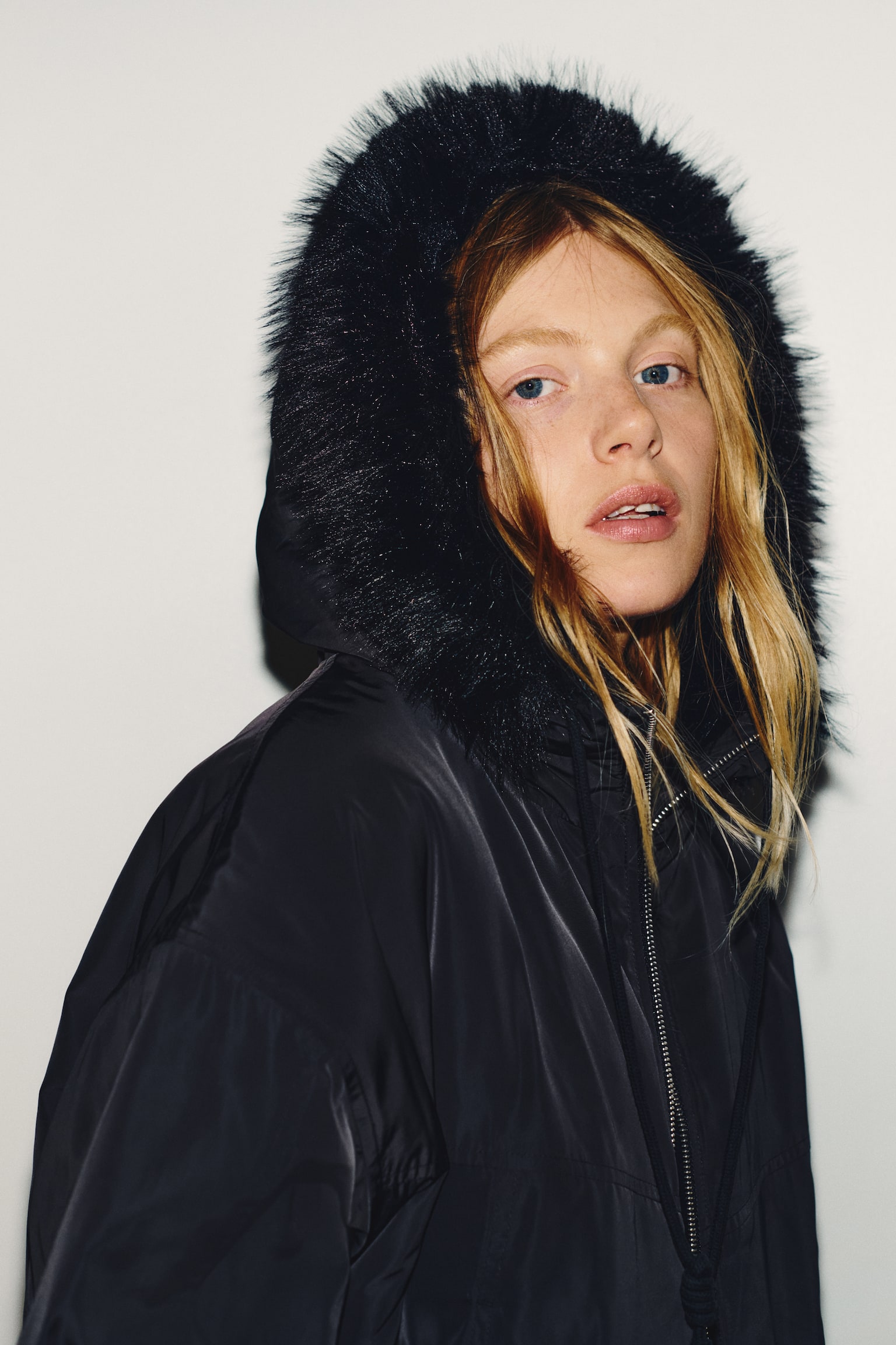 Куртка H&M Hooded Bomber, цвет: Чёрный — фото 5