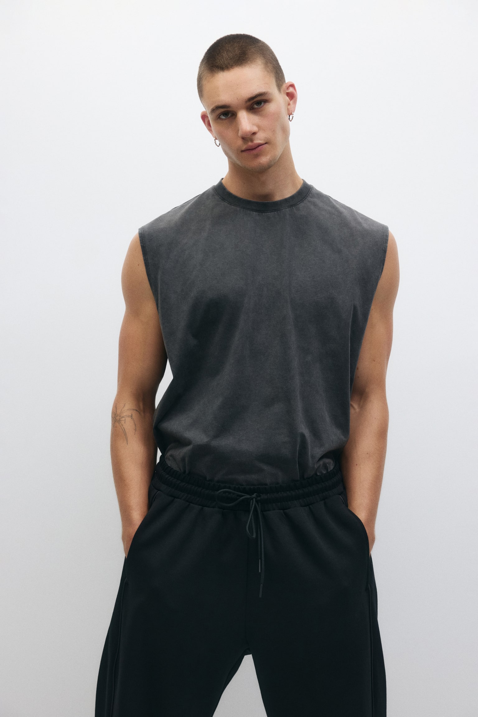 גופיית ספורט DryMove™‎ Loose Fit‎ - אפור כהה/לבן/Inner Peace/אפור כהה/Inner Running - 1