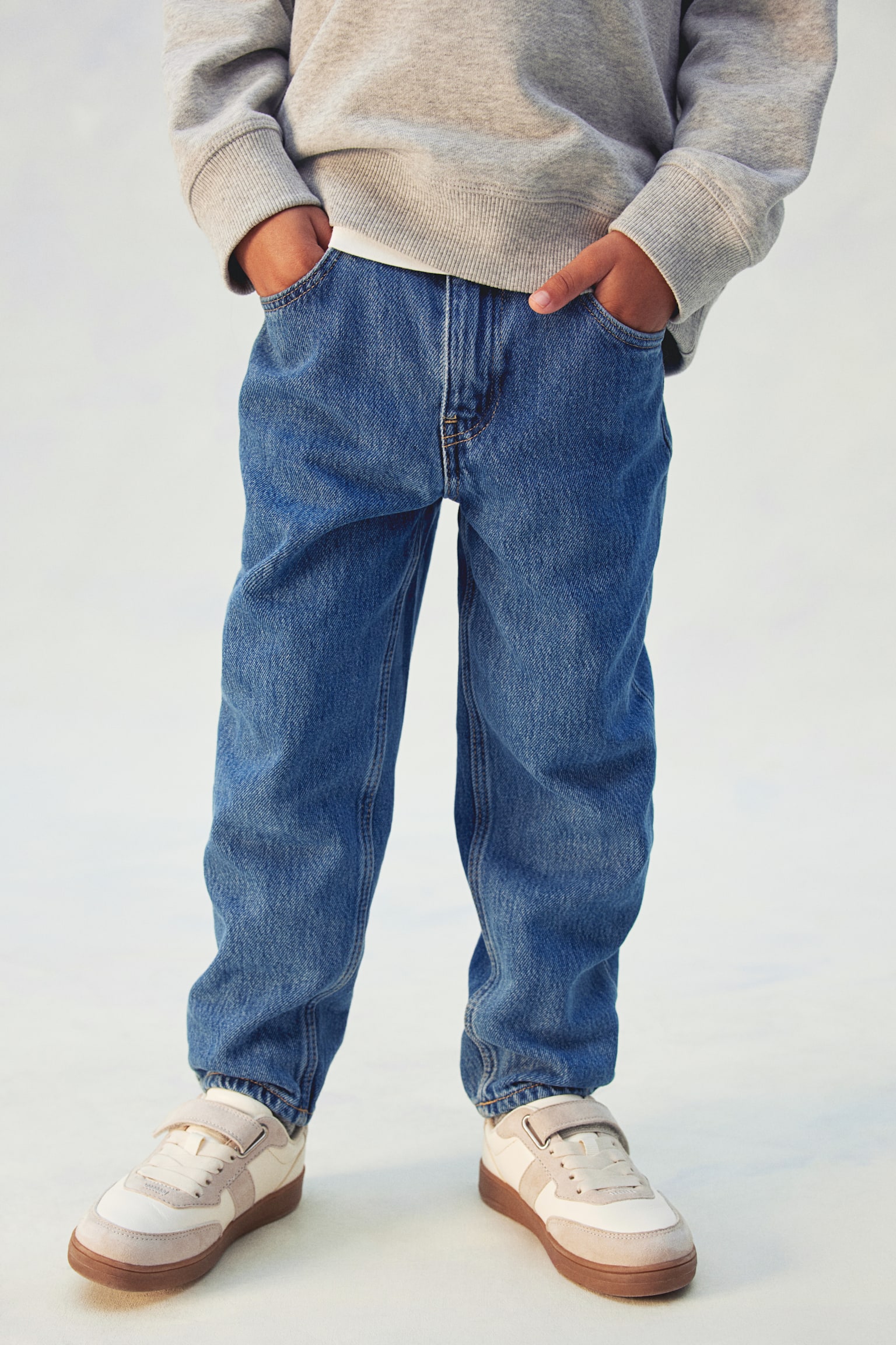 Tapered cotton-blend jeans - Denim blue/Cream/Dark grey - 3