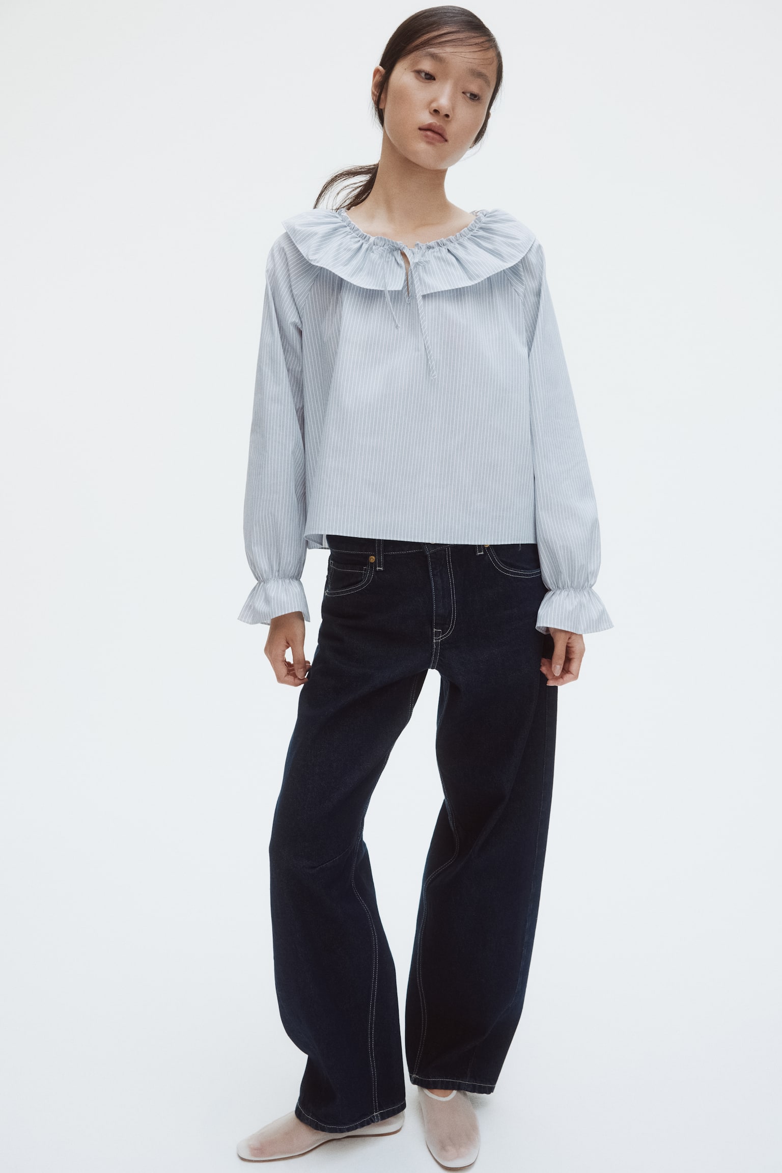 Áo kiểu có cổ Peter Pan - Màu trắng/Kẻ xám - 5