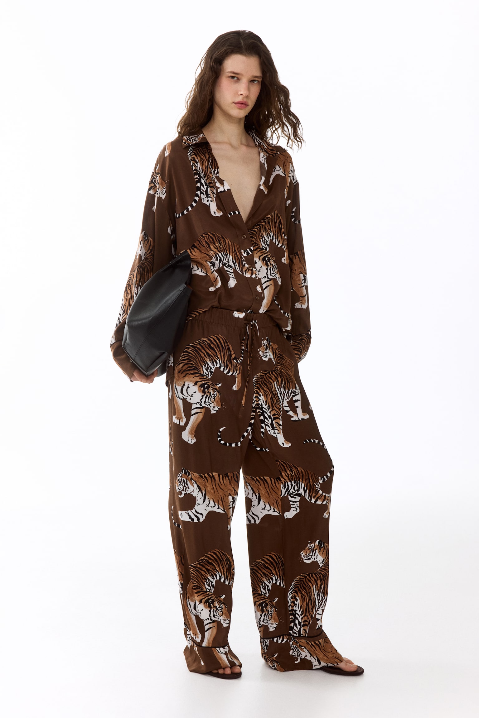 Oversized satin shirt - Brown/Tigers - 4
