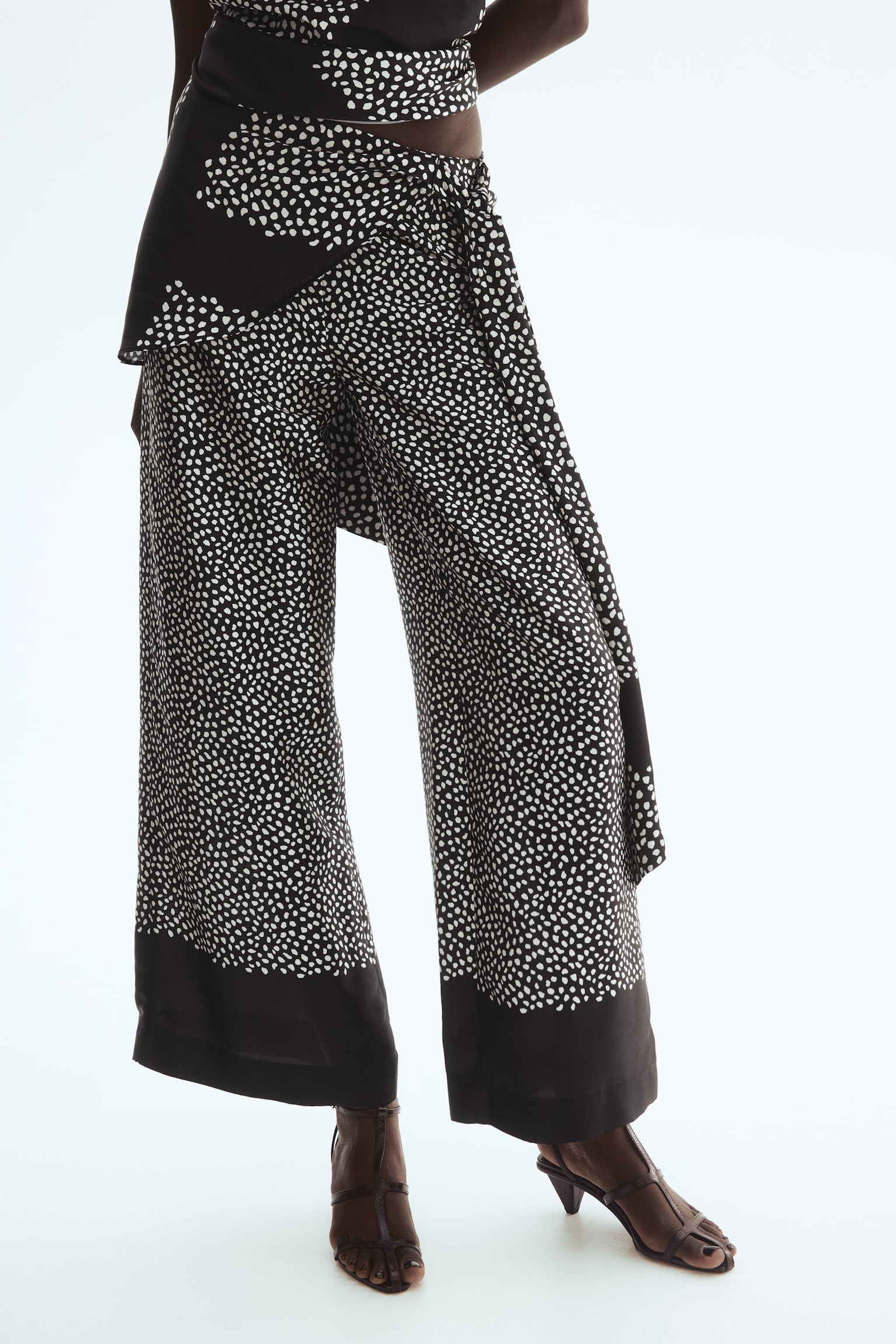 Skirt-layered trousers - Black/Spotted - 4