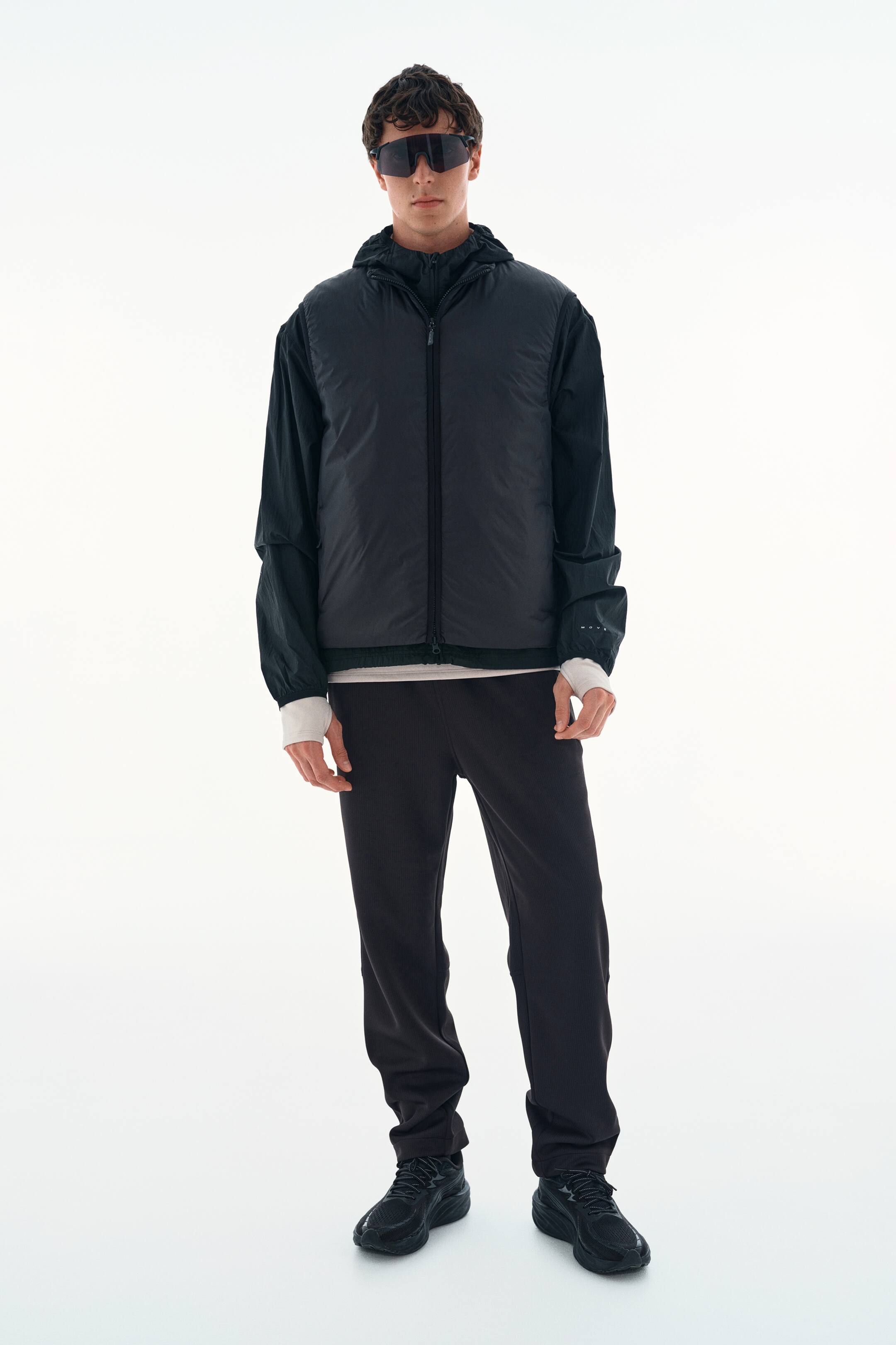 View larger image: Regular Fit Warming sport joggers with ThermoMove™ - Black - Men | H&M 1