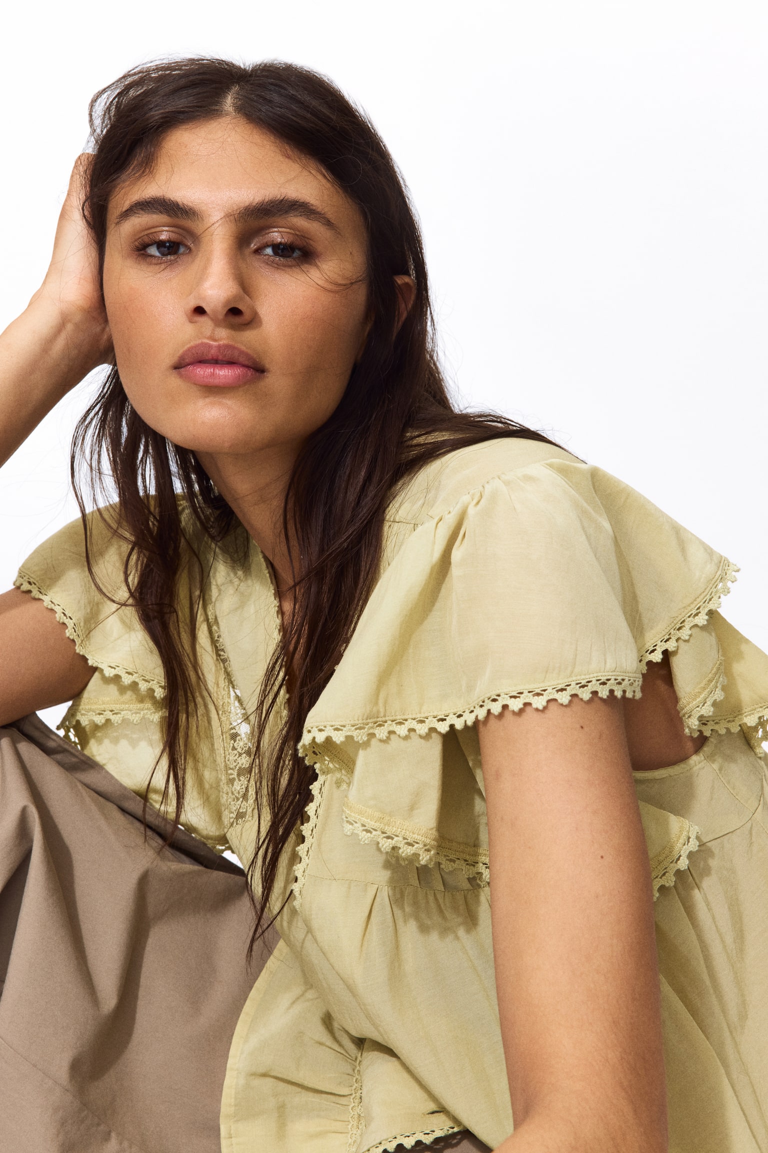 חולצה עם עיטורי תחרה - צהוב/ורוד אפרסק בהיר - 1