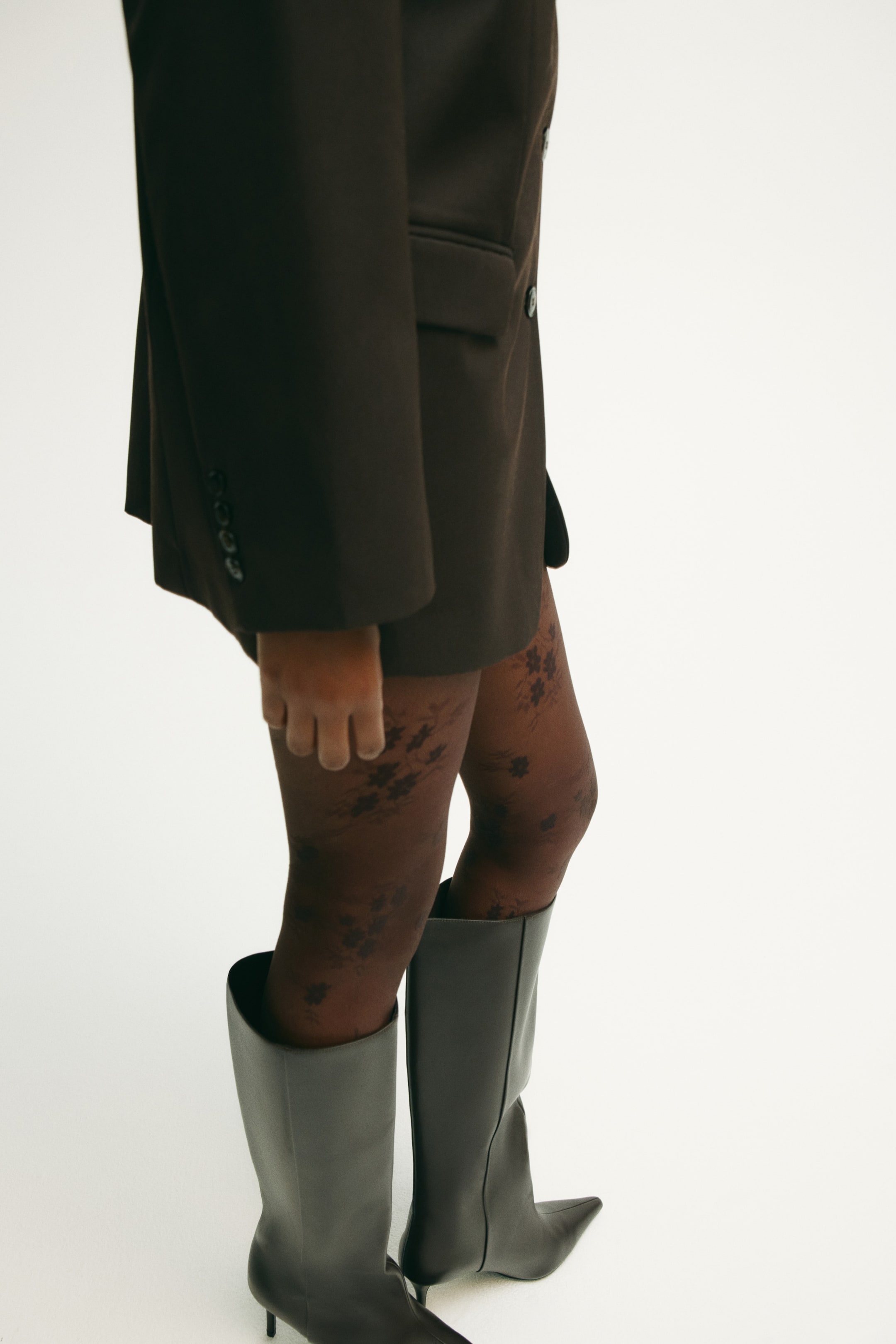 הצגת תמונה גדולה יותר: גרבונים עם דוגמה - חום כהה - Ladies | H&M IL 3