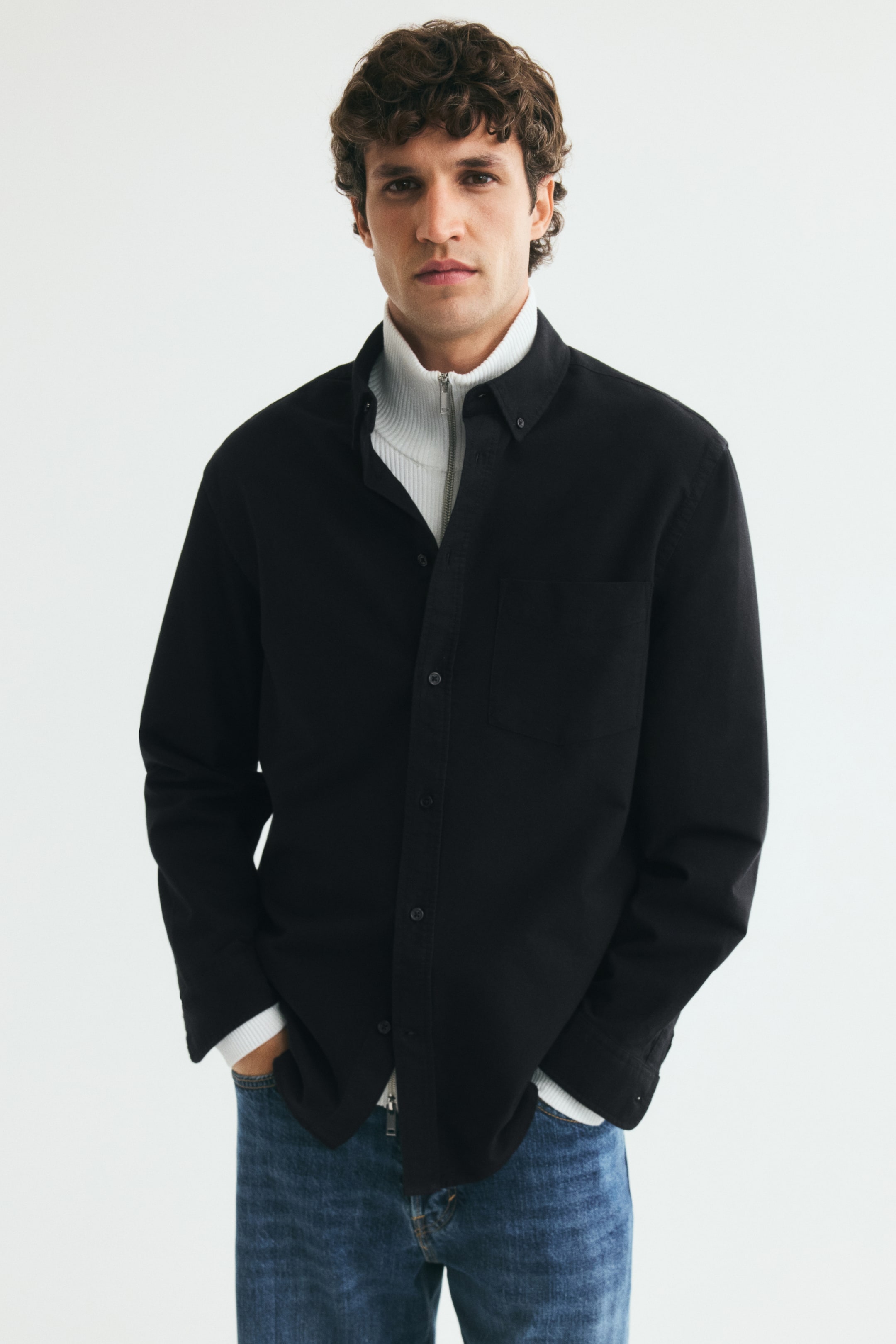 Größeres Bild ansehen: Oxfordhemd in Regular Fit - Schwarz - Men | H&M DE 1