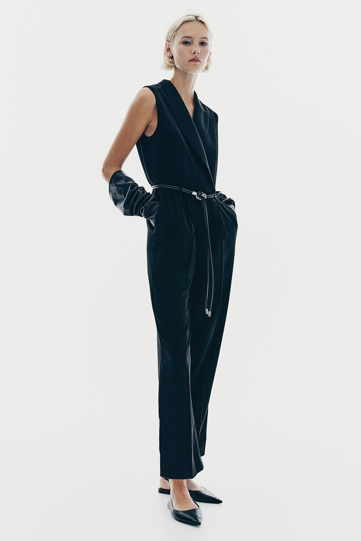 Sleeveless blazer jumpsuit - Black - 1