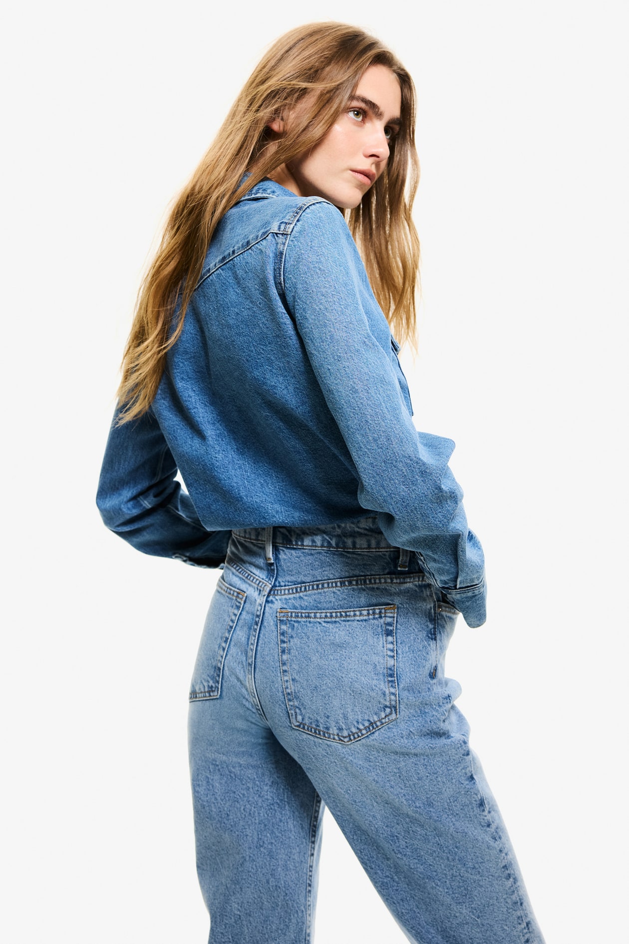 Mom Slim-Fit High-Waist Ankle Jeans - image 4