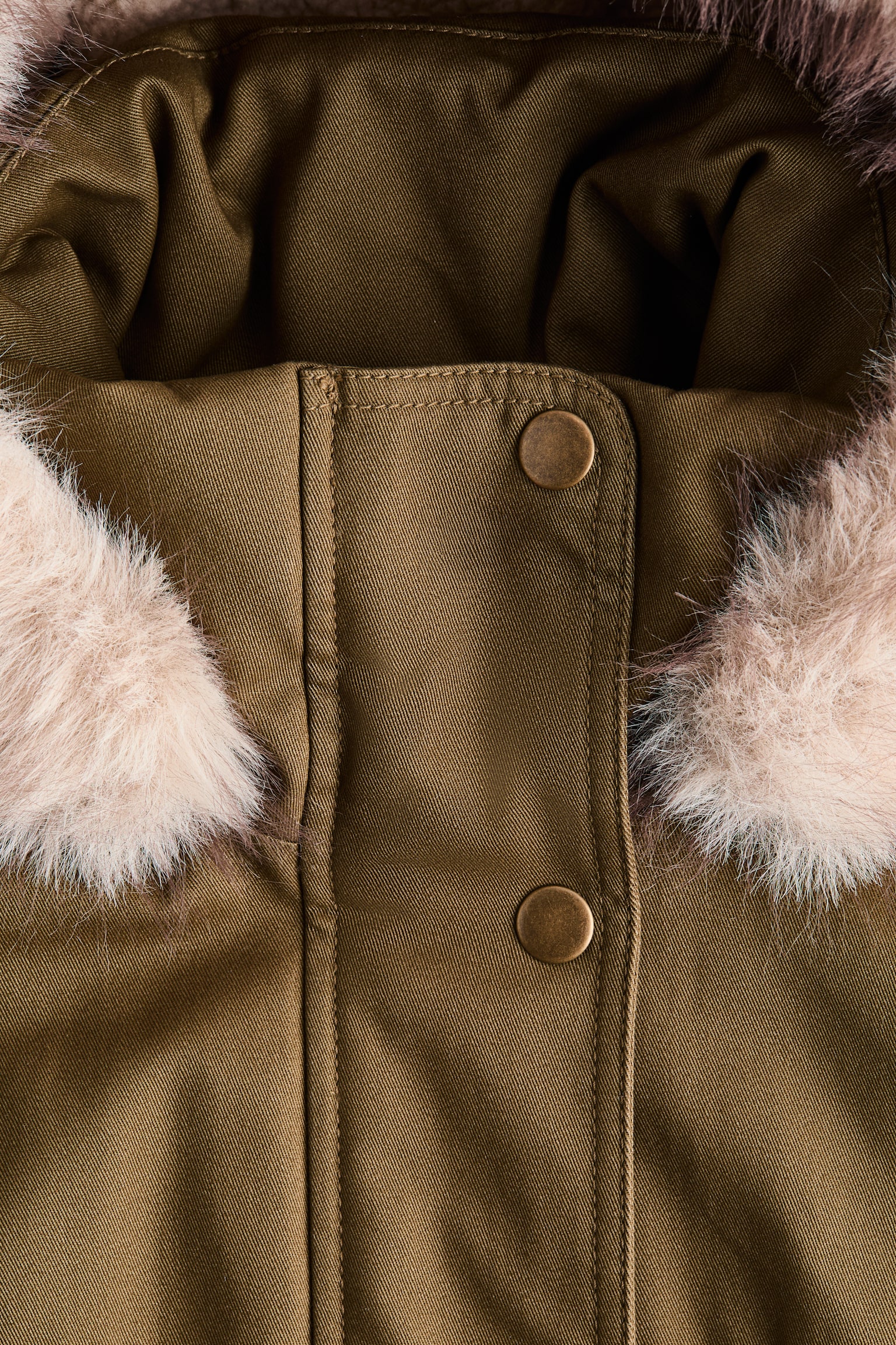 Женская куртка H&M Oversized Fluffy-Trim, цвет: Оливковый зелёный — фото 9