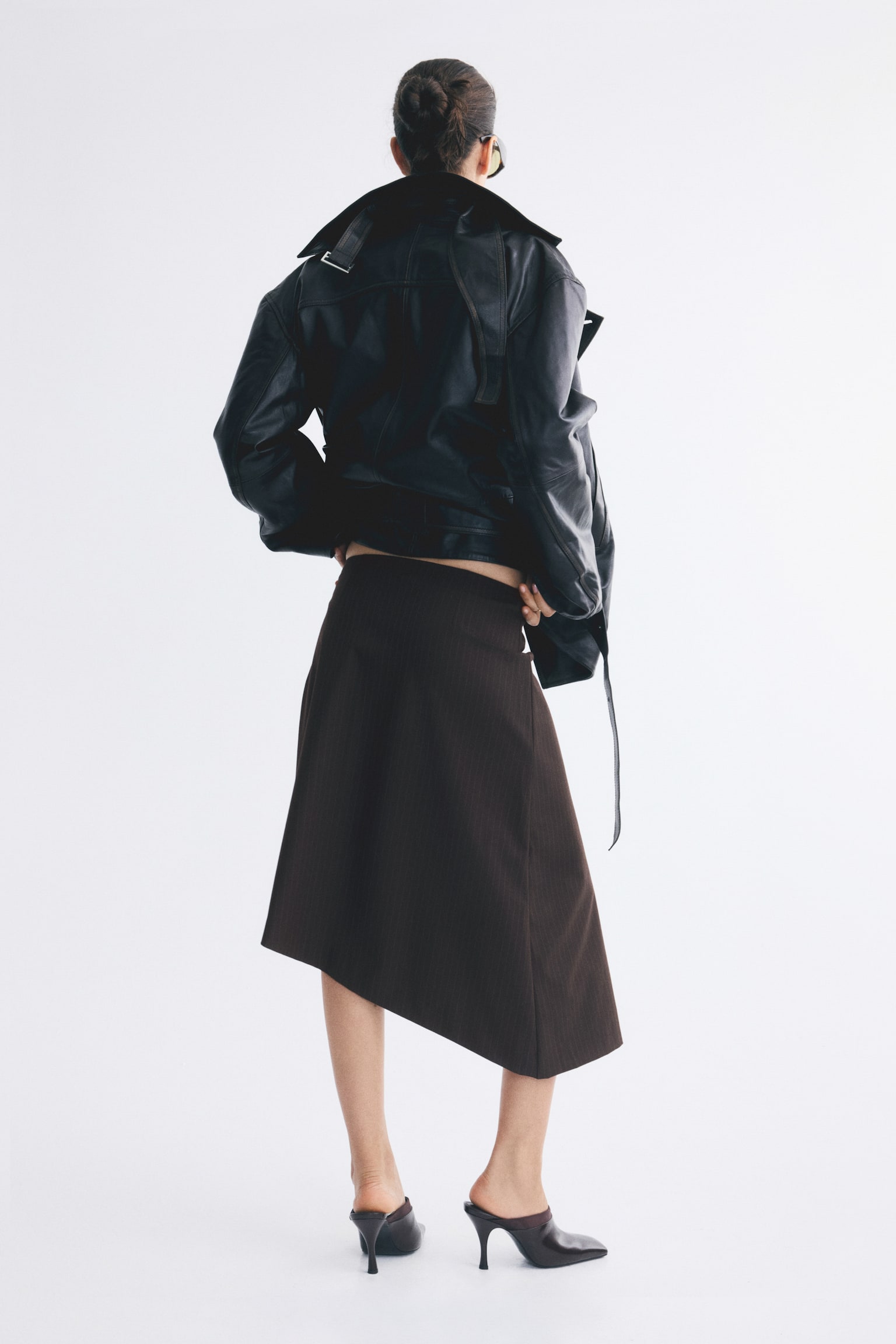 Женская юбка H&M Asymmetric Belt-Detail, цвет: Тёмный коричневый — фото 4