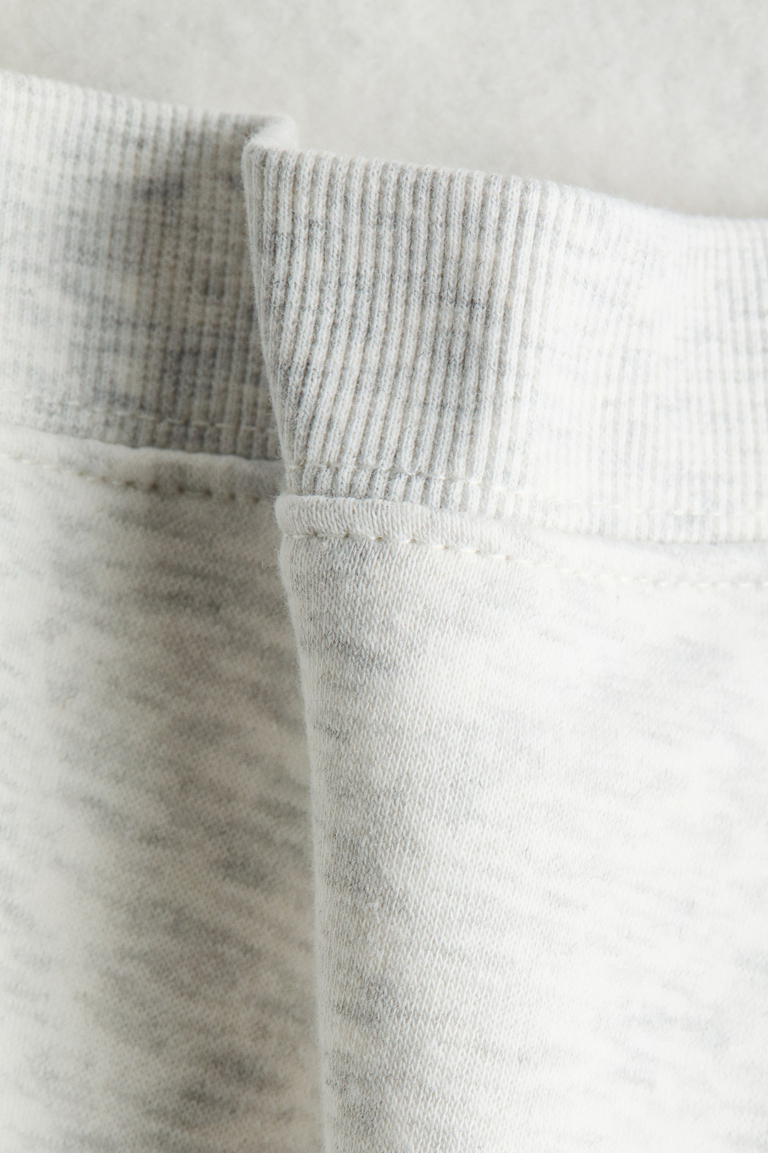 One-shoulder sweatshirt - Light grey marl/Dark brown - 4