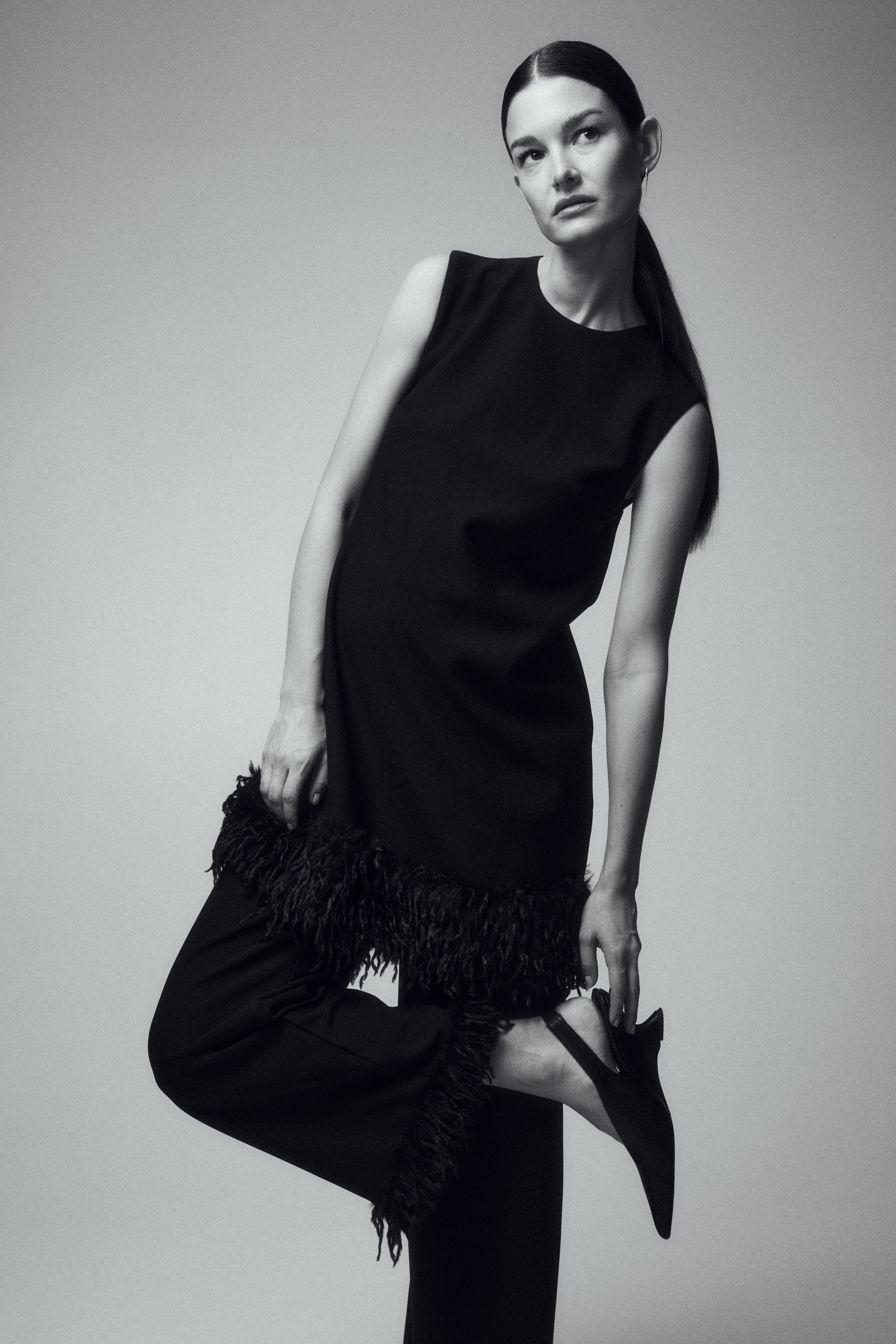 Ver imagem maior: MAMA Fringe-hem mini dress - Preto - SENHORA | H&M PT 5