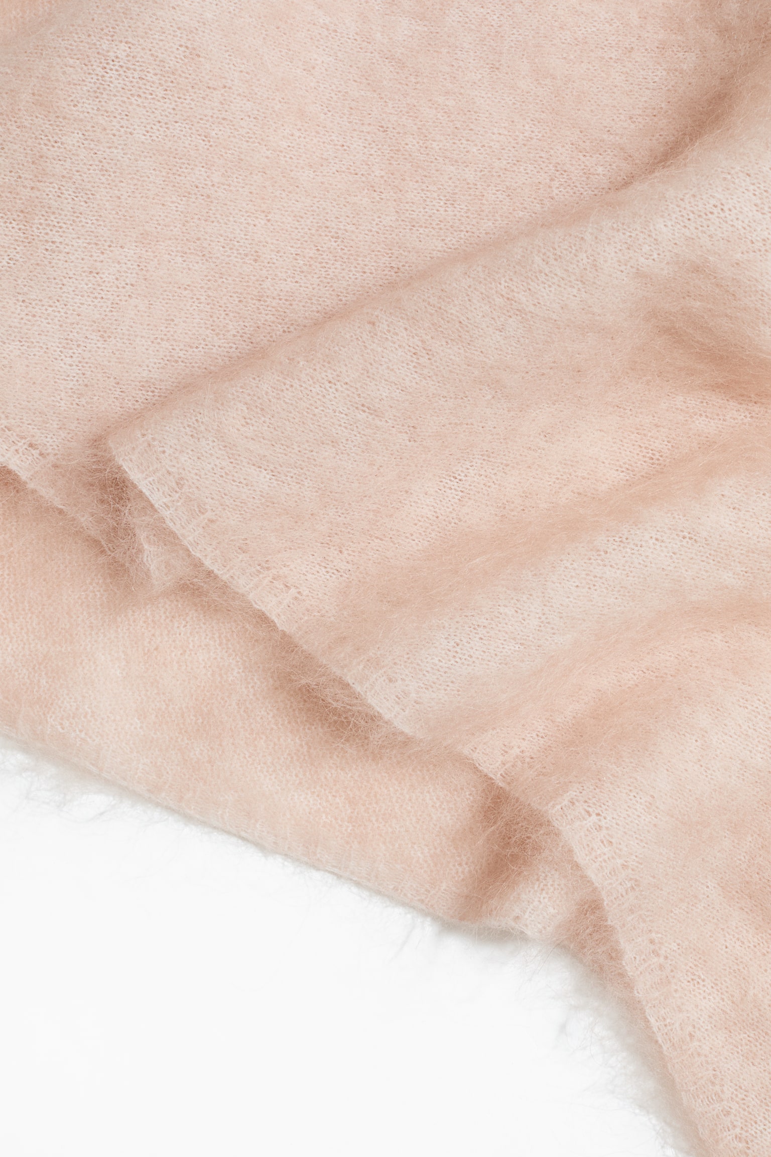 Женский шарф H&M Mohair-Blend Triangle, цвет: Светлый бежевый — фото 5
