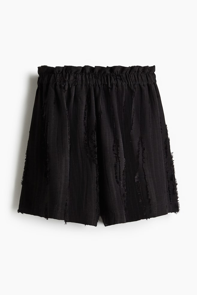 Paperbag-Shorts mit Fransen - Schwarz - 1