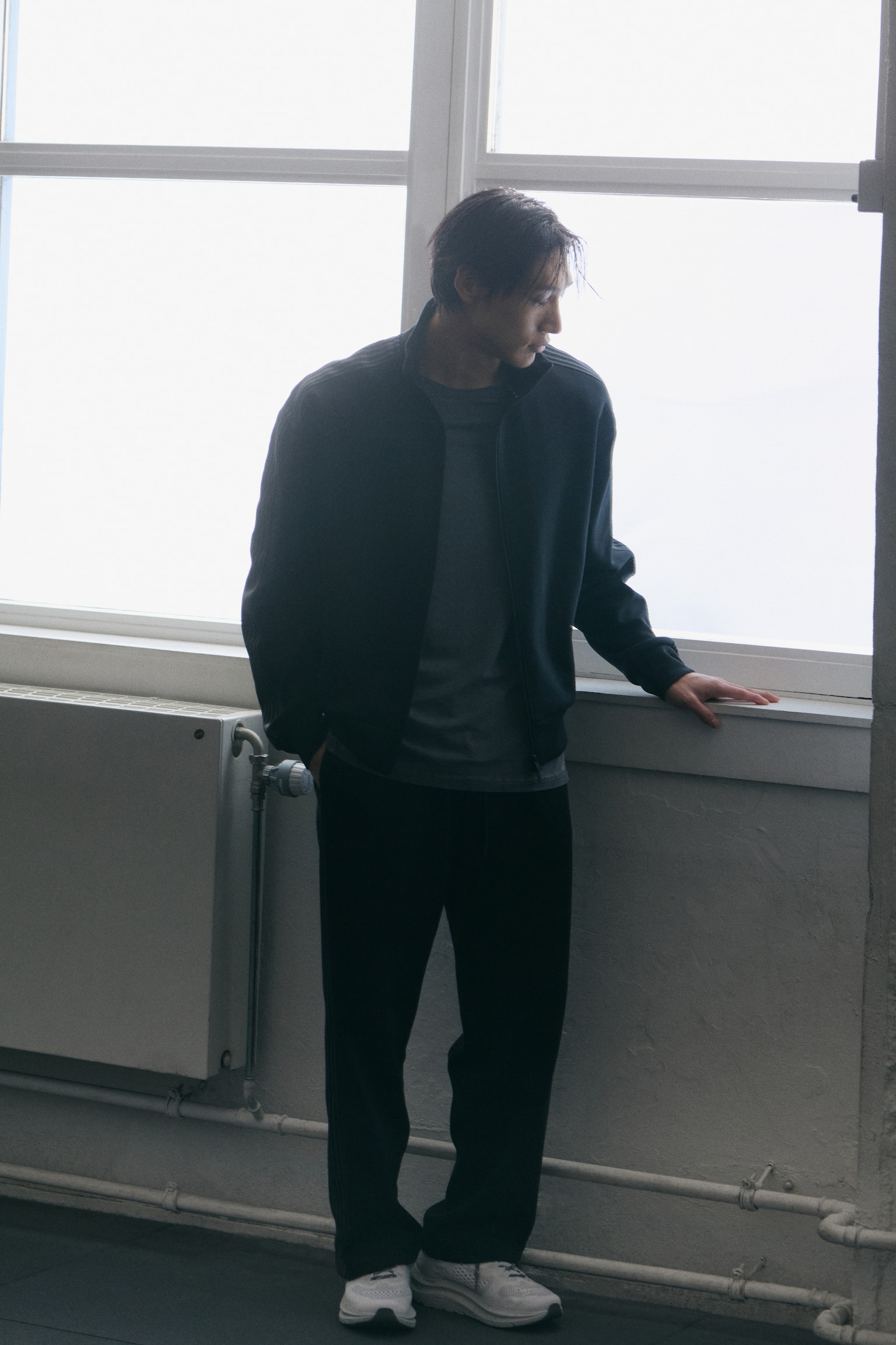 Loose Fit Sports joggers with DryMove™ - Black/Beige - 3