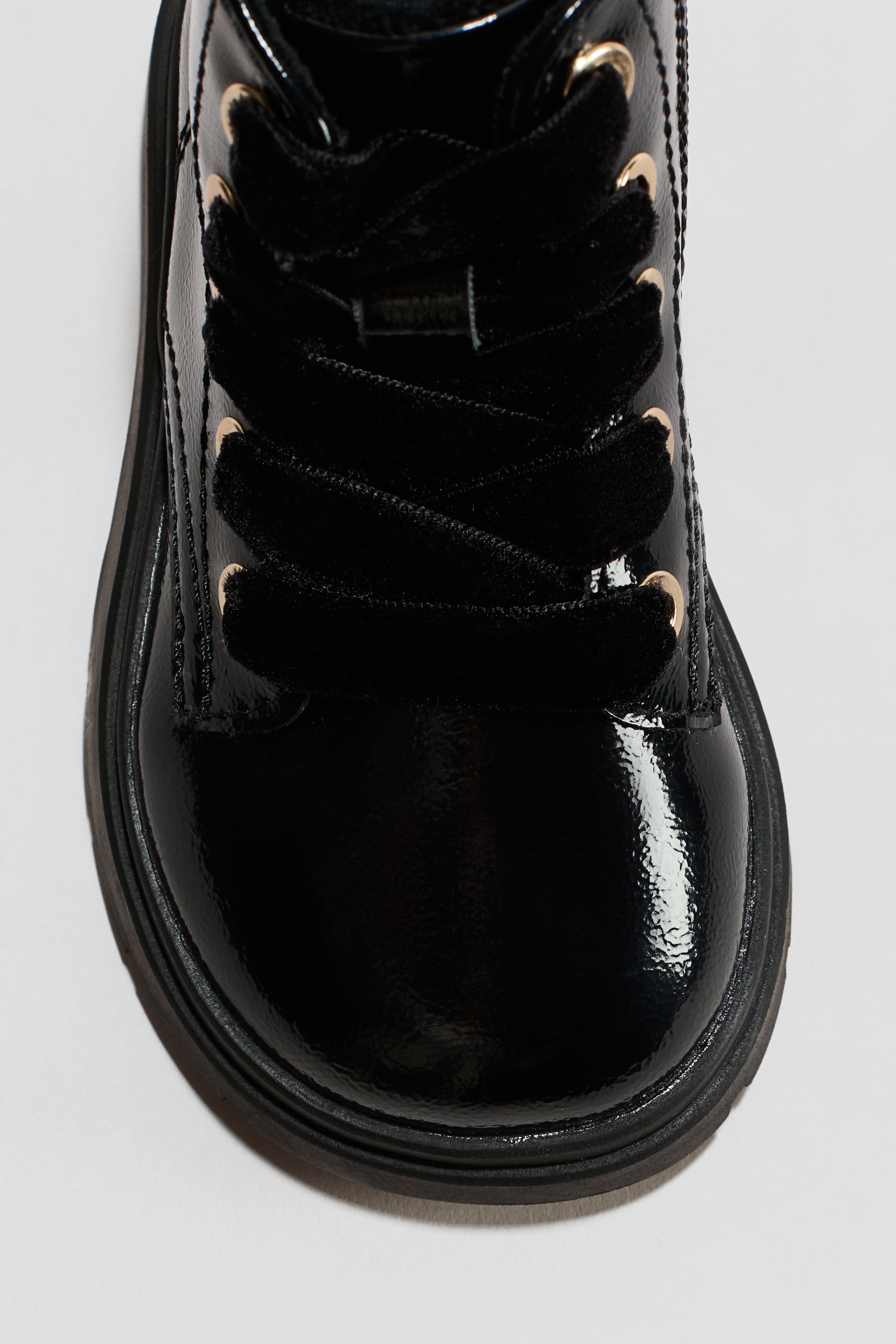 Bottines à lacets