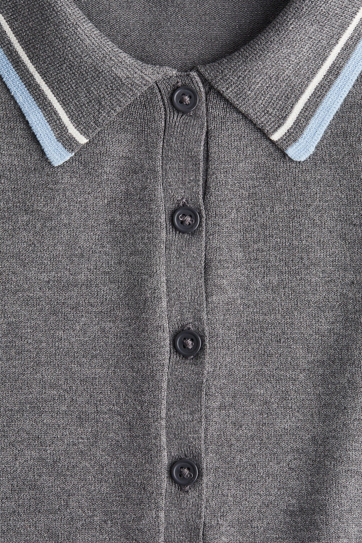Short-Sleeved Cardigan - image 4