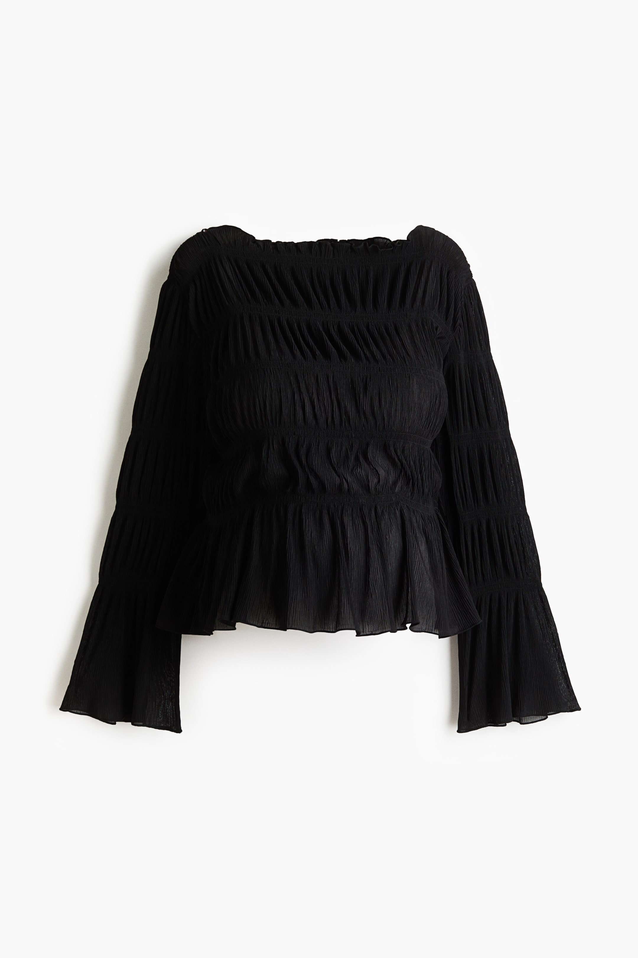 查看大圖: 正面展示一件黑色縮褶上衣，採船領、長袖並配喇叭袖口，及微微喇叭的peplum下擺，全件以薄透、起皺的針織布製成，邊緣以鎖邊處理。