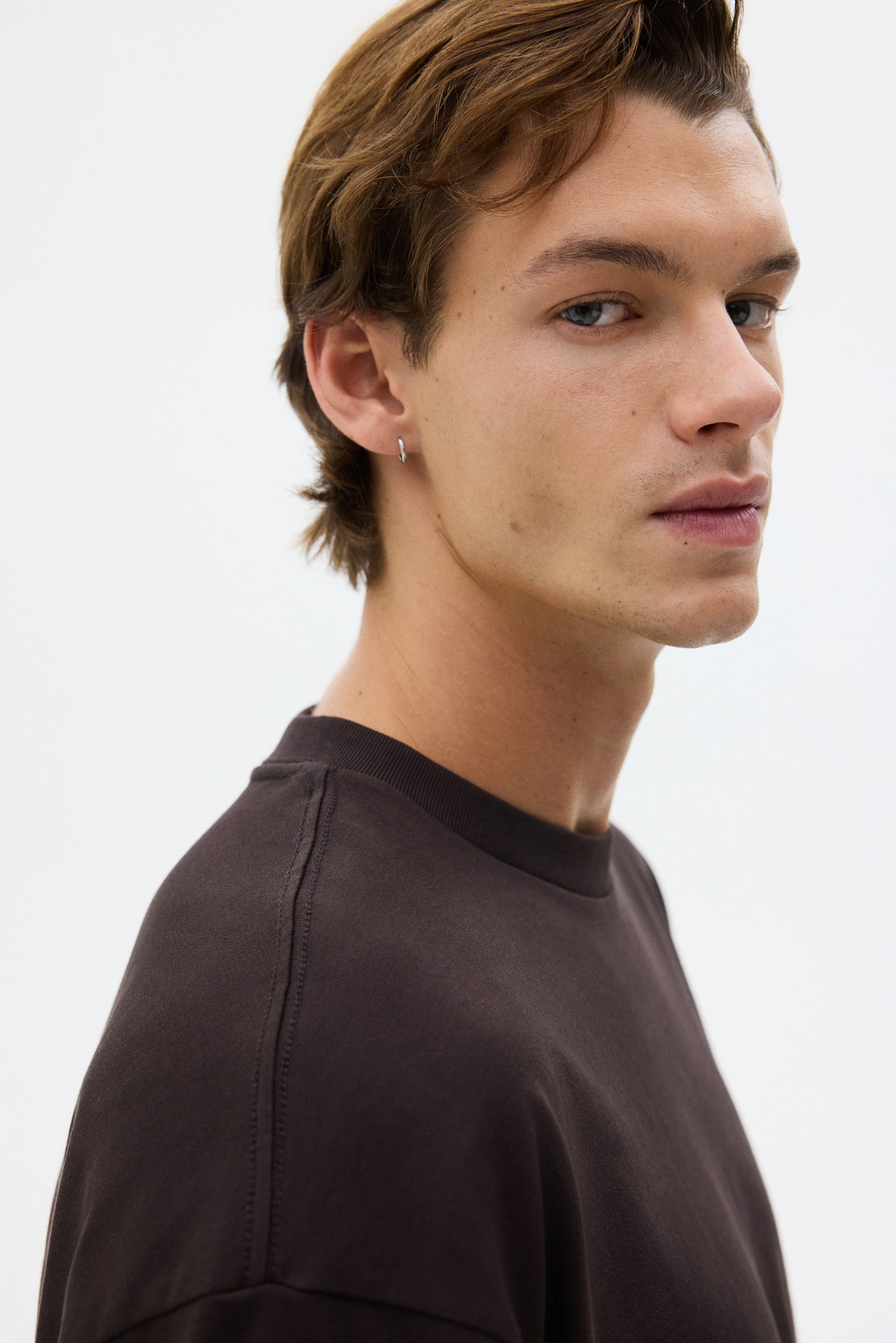 View larger image: Oversized-Fit T-Shirt - Dark brown - Men | H&M US 4