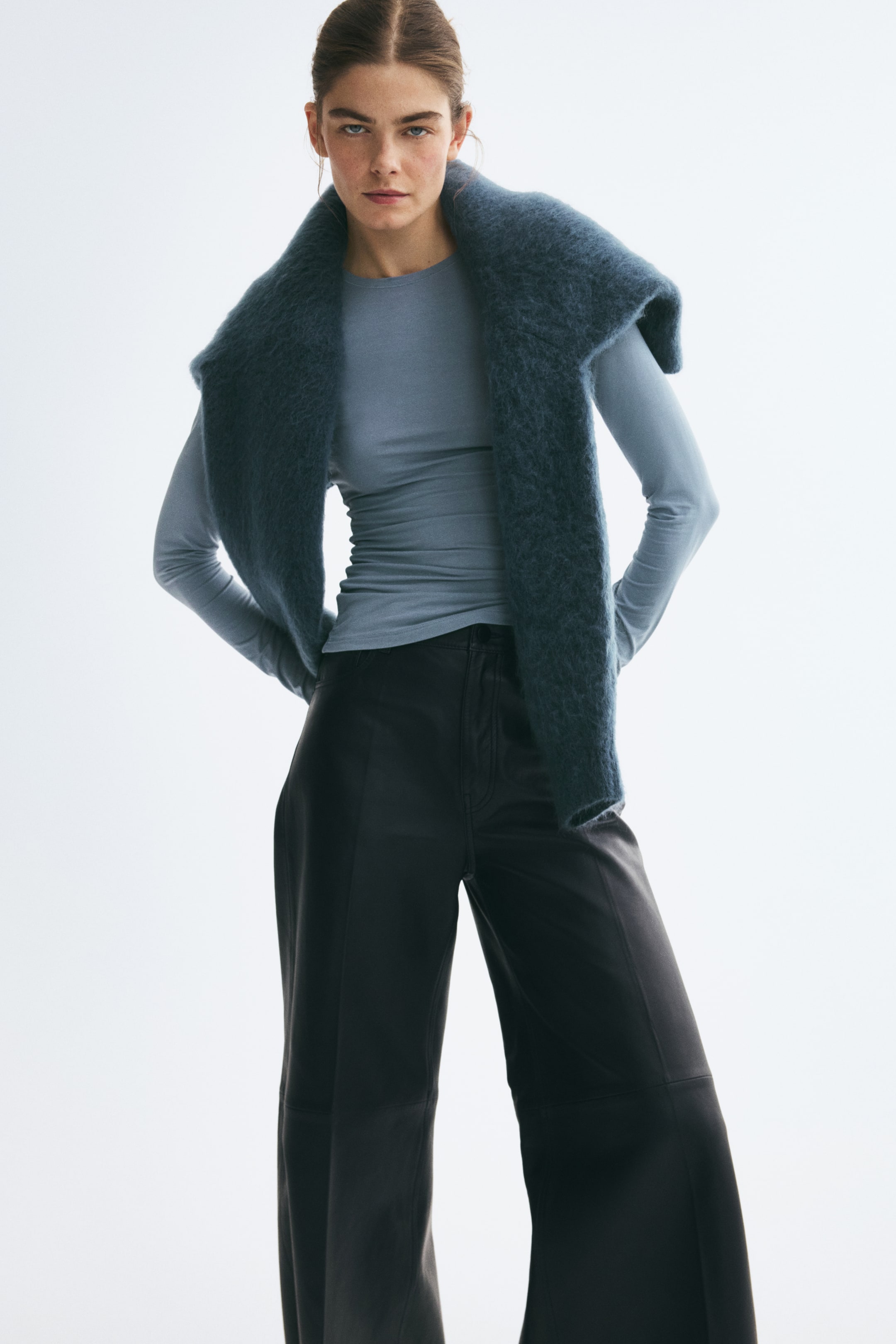 Zobrazit větší obrázek: Long-sleeved modal top - Tlumená modrá - ŽENY | H&M CZ 1