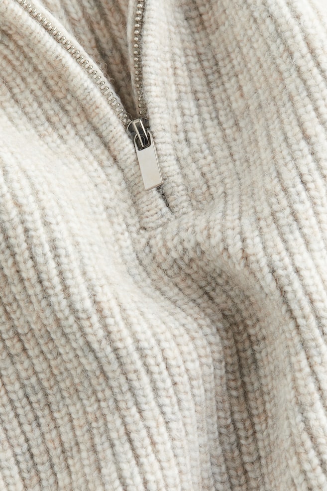 Ribstrikket trøje med lynlås foroven - Creme/Stribet - 6