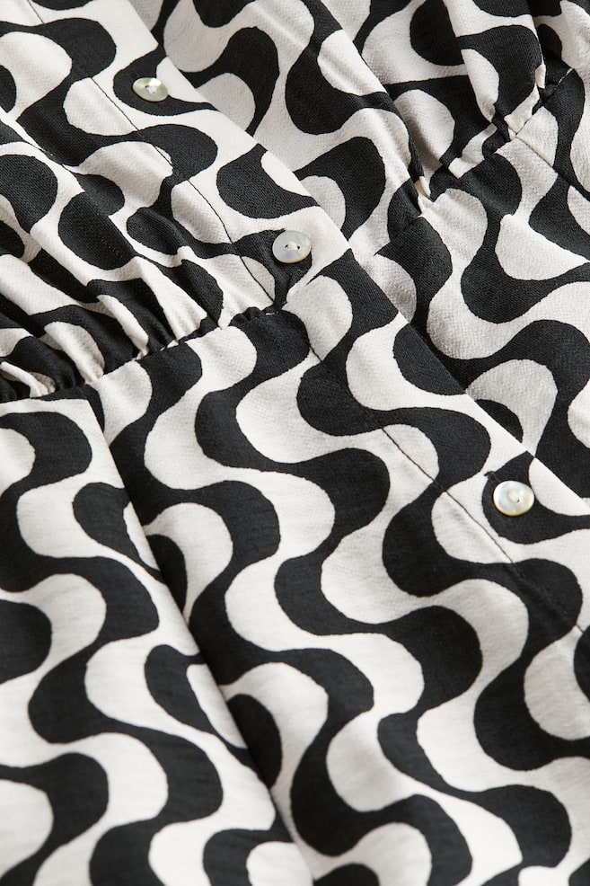 Robe chemise avec ceinture à nouer - Noir/motif/Blanc/bleu/fleuri/Crème/fleuri - 5