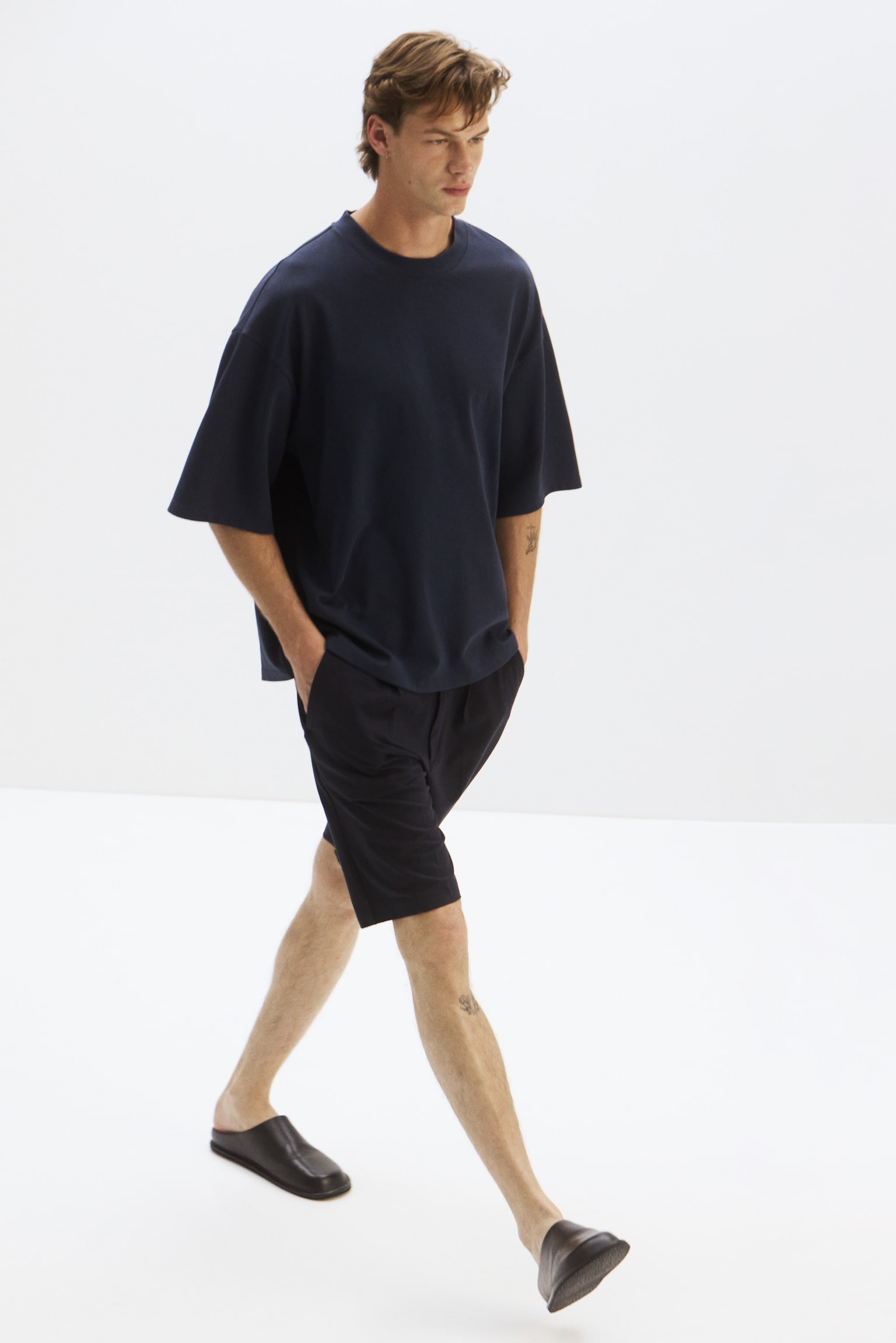 Cooling Oversized Fit T-shirt - Dark blue/White - 1