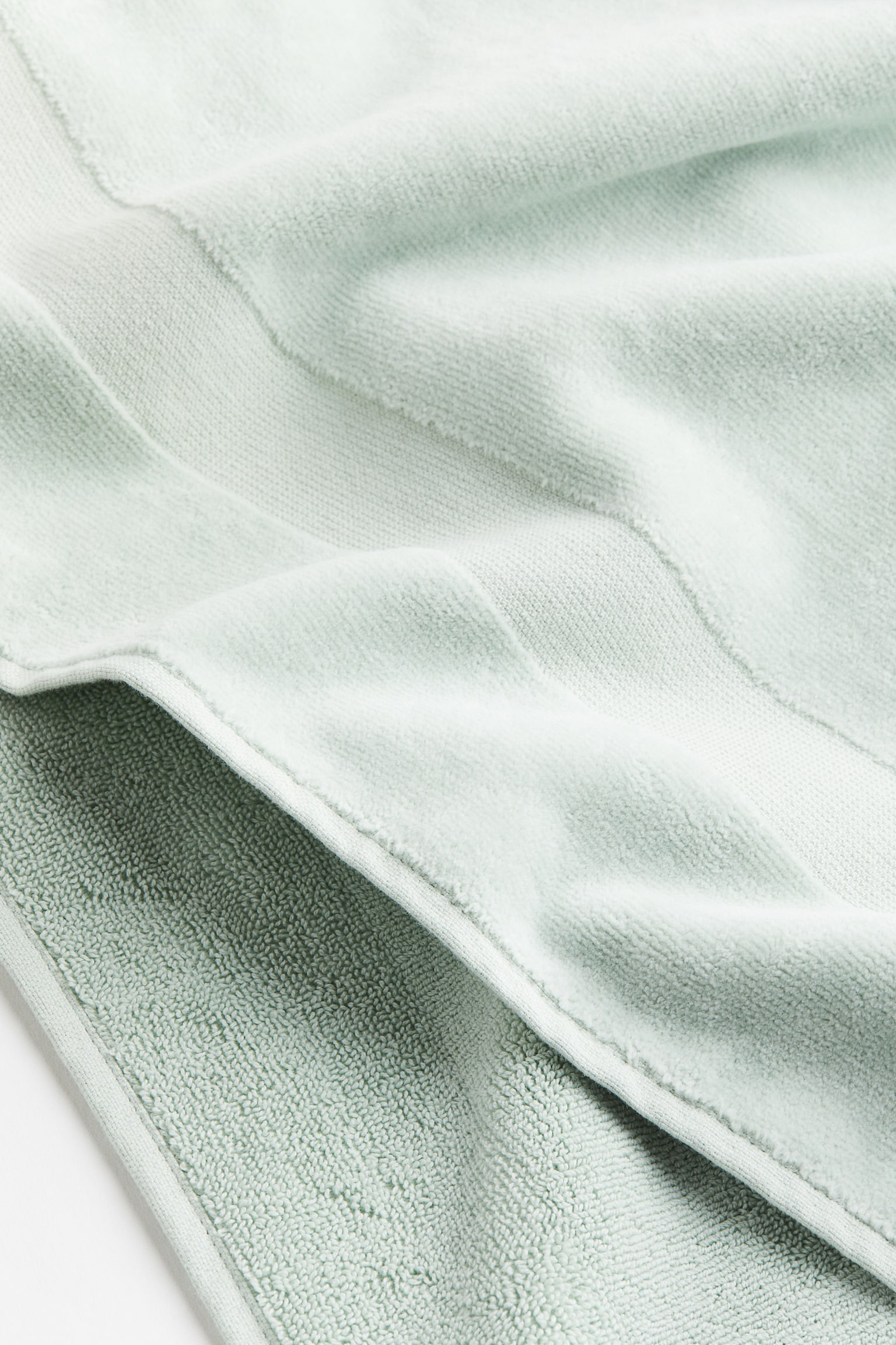 Velour bath towel - Light green - 2